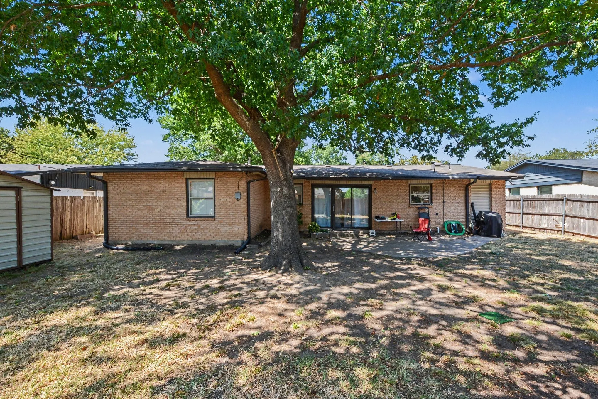Single Family Residence For Sale in Dallas County , 13650 Pyramid Drive, Farmers Branch, Texas 75234, 3 Bedroom, 2 Bathroom, Garage spaces, 1,352 Sqft, built in 1957, mls#21374802, Real Estate Agent in Farmers Branch, Homes For Sale in Dallas county, Homes For Sale in Farmers Branch, Realtor in Farmers Branch Texas, Real Estate Brokerage Independent Realty Texas, Luminita Cordes Realtor