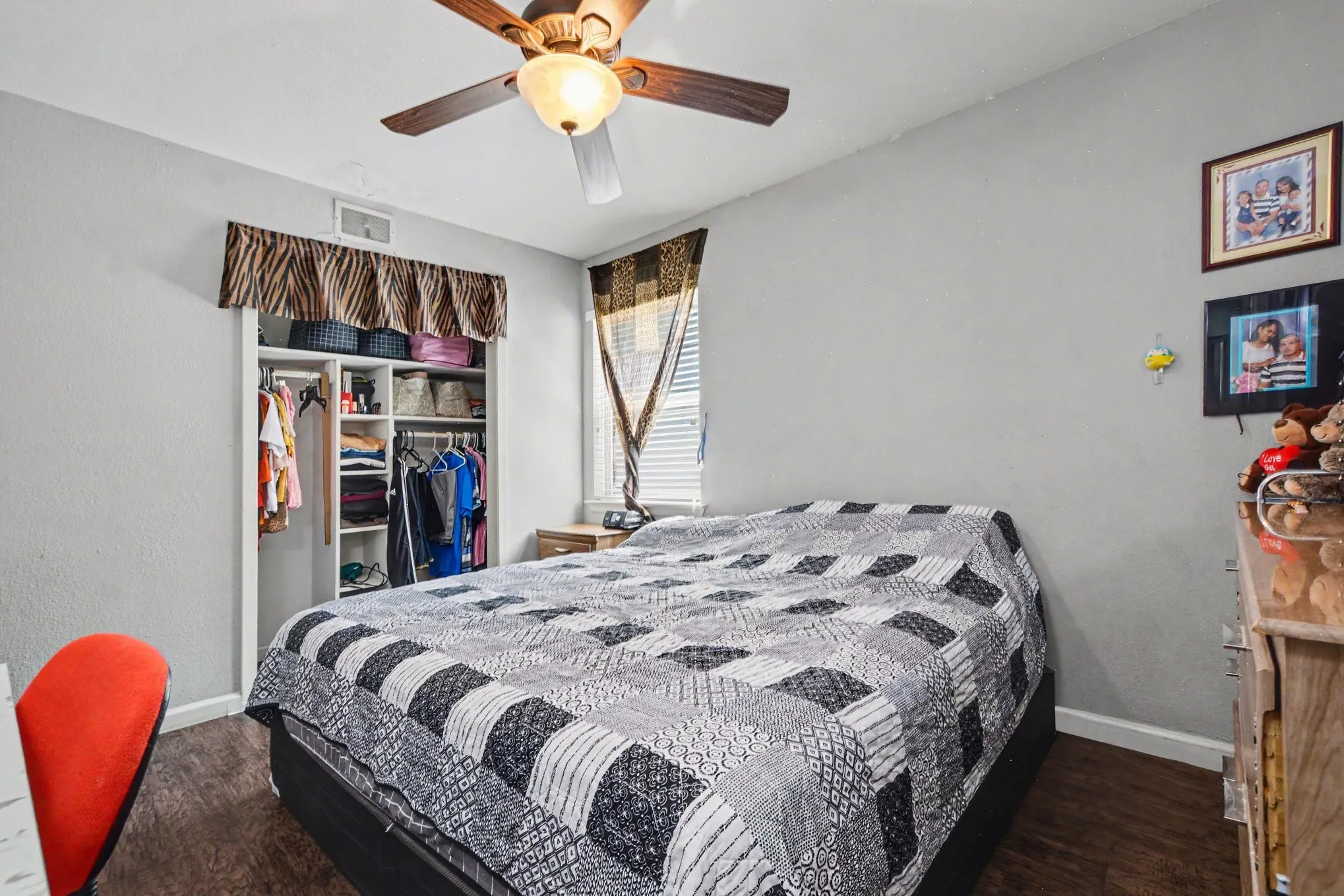 Single Family Residence For Sale in Dallas County , 13650 Pyramid Drive, Farmers Branch, Texas 75234, 3 Bedroom, 2 Bathroom, Garage spaces, 1,352 Sqft, built in 1957, mls#21374802, Real Estate Agent in Farmers Branch, Homes For Sale in Dallas county, Homes For Sale in Farmers Branch, Realtor in Farmers Branch Texas, Real Estate Brokerage Independent Realty Texas, Luminita Cordes Realtor