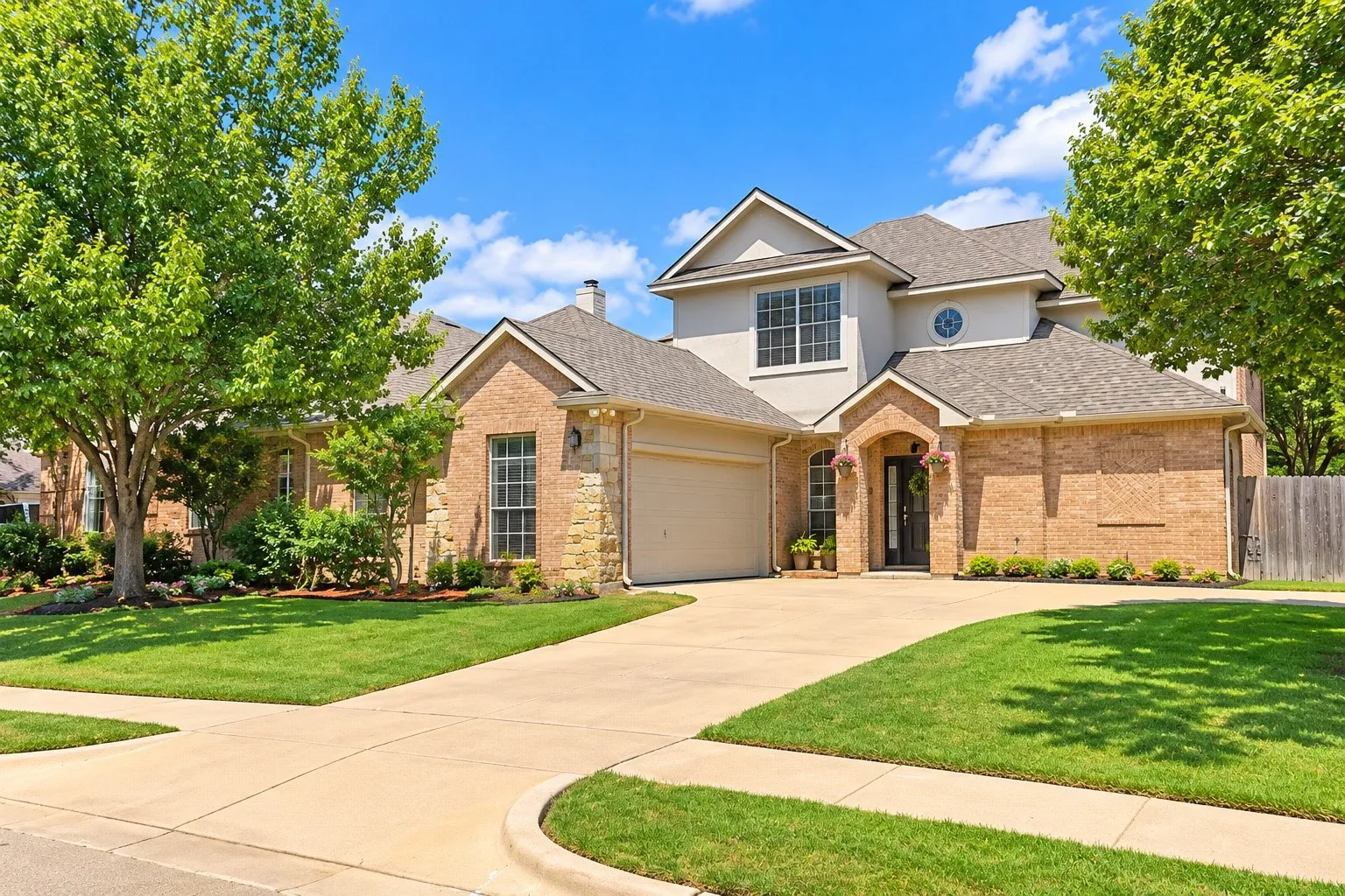 Single Family Residence For Rent in Tarrant County , 1701 Chatham Lane, Keller, Texas 76248, 4 Bedroom, 3 Bathroom, 2 Garage spaces, 2,456 Sqft, built in 2002, mls#21404191, Real Estate Agent in Keller, Homes For Rent in Tarrant county, Homes For Rent in Keller, Realtor in Keller Texas, Real Estate Brokerage Independent Realty Texas, Luminita Cordes Realtor