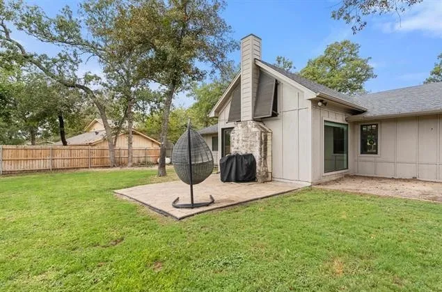 Single Family Residence For Sale in Smith County , 237 E Hideaway, Hideaway, Texas 75771, 3 Bedroom, 2 Bathroom, 2 Garage spaces, 2,039 Sqft, built in 1975, mls#21409379, Real Estate Agent in Hideaway, Homes For Sale in Smith county, Homes For Sale in Hideaway, Realtor in Hideaway Texas, Real Estate Brokerage Independent Realty Texas, Luminita Cordes Realtor