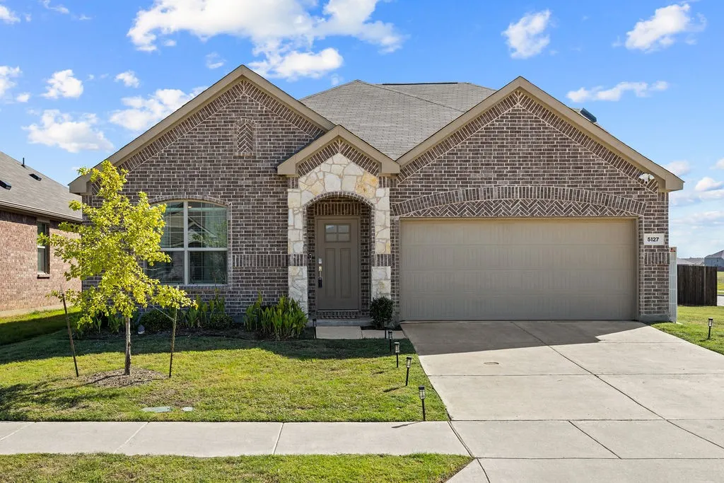 Single Family Residence For Sale