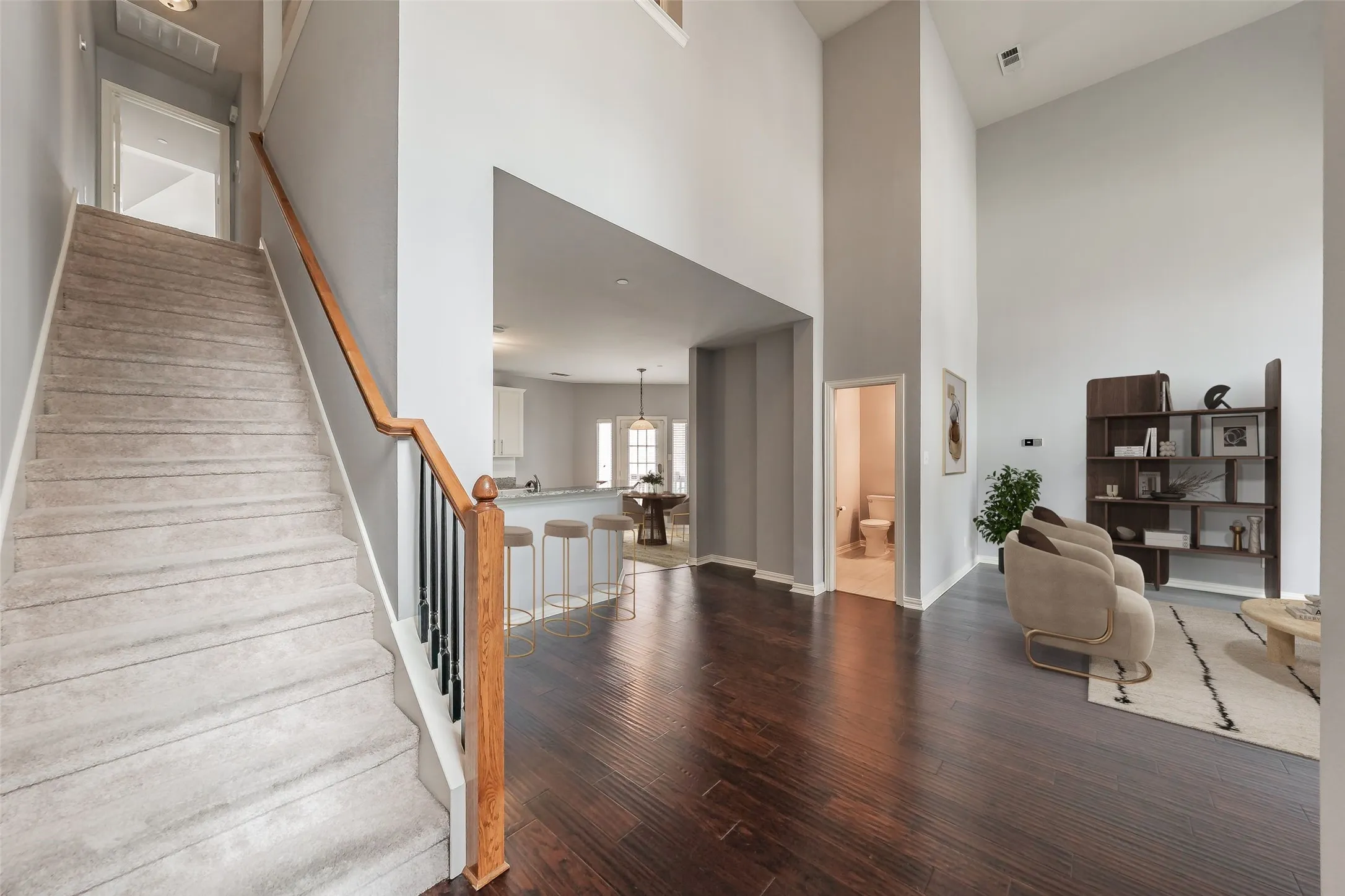 Townhouse For Sale in Denton County , 1785 Massey Drive, Lewisville, Texas 75067, 3 Bedroom, 3 Bathroom, 2 Garage spaces, 1,700 Sqft, built in 2003, mls#21409431, Real Estate Agent in Lewisville, Homes For Sale in Denton county, Homes For Sale in Lewisville, Realtor in Lewisville Texas, Real Estate Brokerage Independent Realty Texas, Luminita Cordes Realtor