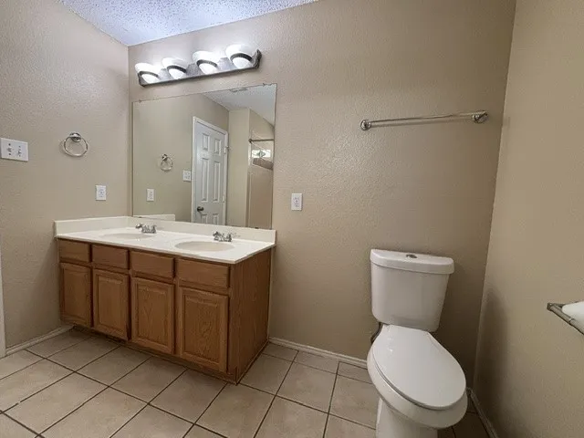 Single Family Residence For Rent in Tarrant County , 3405 Desert Mesa Road, Fort Worth, Texas 76262, 3 Bedroom, 2 Bathroom, 2 Garage spaces, 1,634 Sqft, built in 2002, mls#21409443, Real Estate Agent in Fort Worth, Homes For Rent in Tarrant county, Homes For Rent in Fort Worth, Realtor in Fort Worth Texas, Real Estate Brokerage Independent Realty Texas, Luminita Cordes Realtor