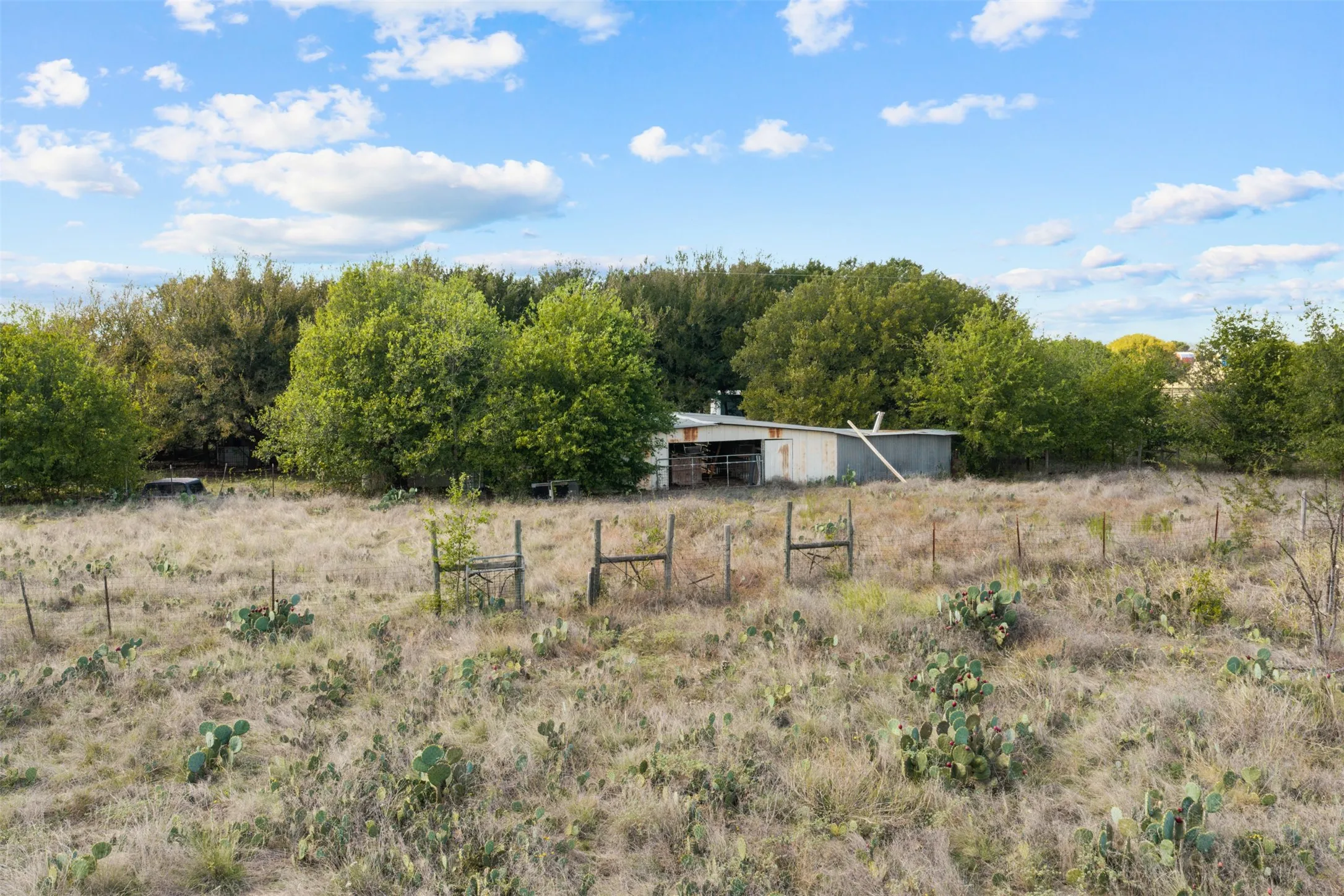Improved Land For Sale in Coryell County , 985 County Road 339, Moody, Texas 76557, 0, 0, Garage spaces, 0 Sqft, built in 1986, mls#21409064, Real Estate Agent in Moody, Homes For Sale in Coryell county, Homes For Sale in Moody, Realtor in Moody Texas, Real Estate Brokerage Independent Realty Texas, Luminita Cordes Realtor