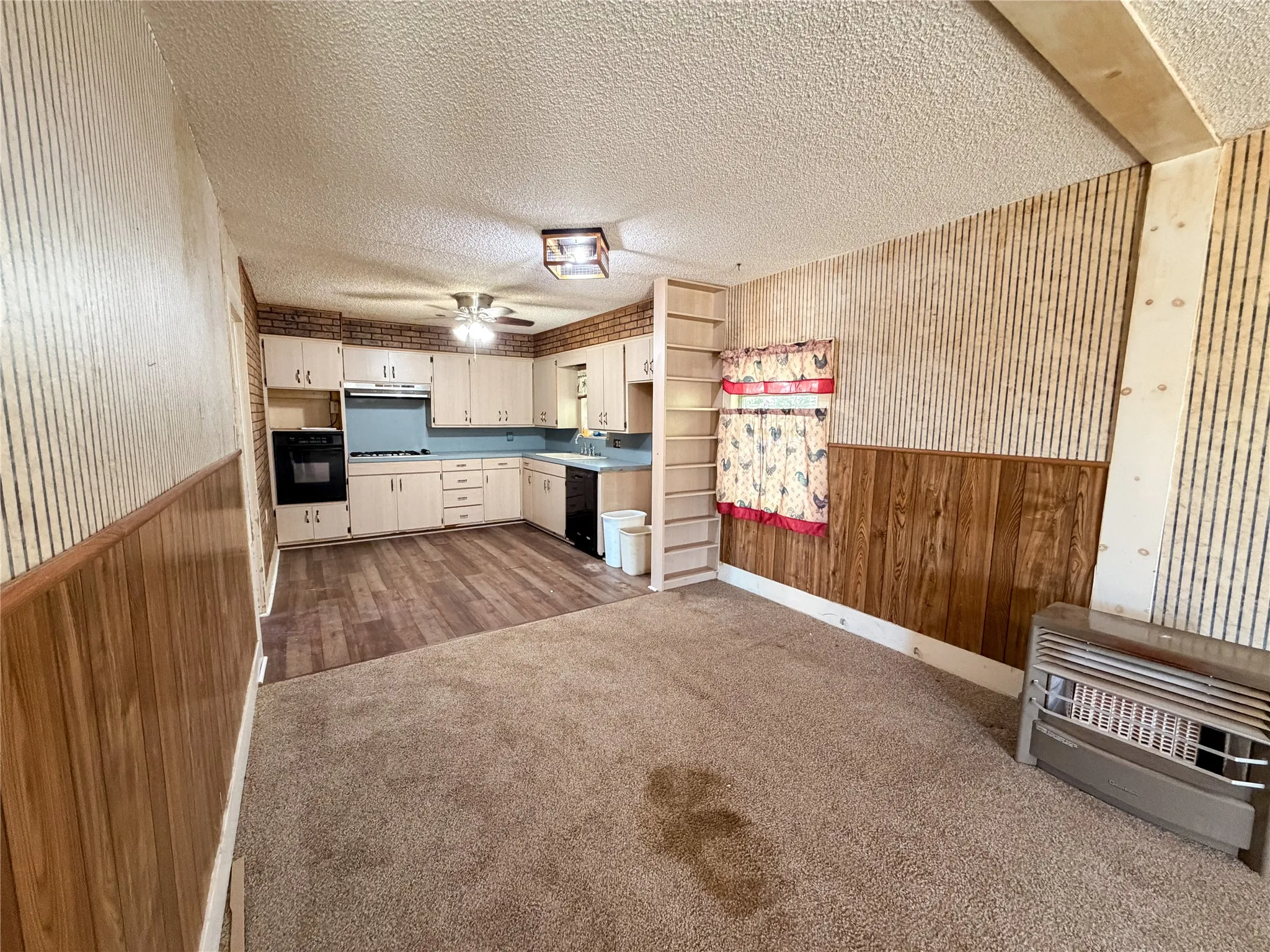 Single Family Residence For Sale in Haskell County , 1401 N Avenue K, Haskell, Texas 79521, 3 Bedroom, 1 Bathroom, Garage spaces, 1,552 Sqft, built in 1950, mls#21404099, Real Estate Agent in Haskell, Homes For Sale in Haskell county, Homes For Sale in Haskell, Realtor in Haskell Texas, Real Estate Brokerage Independent Realty Texas, Luminita Cordes Realtor