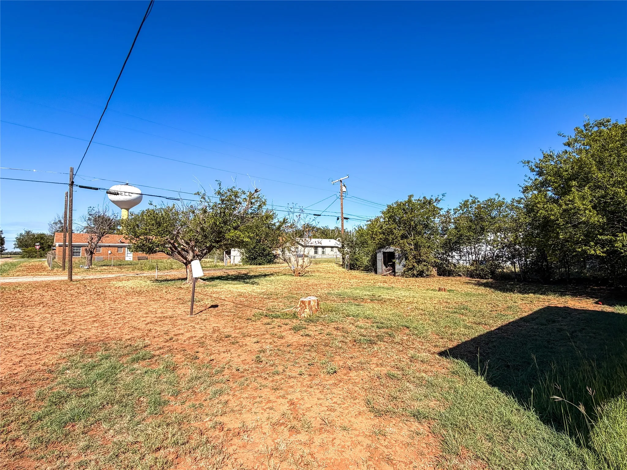 Single Family Residence For Sale in Haskell County , 1401 N Avenue K, Haskell, Texas 79521, 3 Bedroom, 1 Bathroom, Garage spaces, 1,552 Sqft, built in 1950, mls#21404099, Real Estate Agent in Haskell, Homes For Sale in Haskell county, Homes For Sale in Haskell, Realtor in Haskell Texas, Real Estate Brokerage Independent Realty Texas, Luminita Cordes Realtor