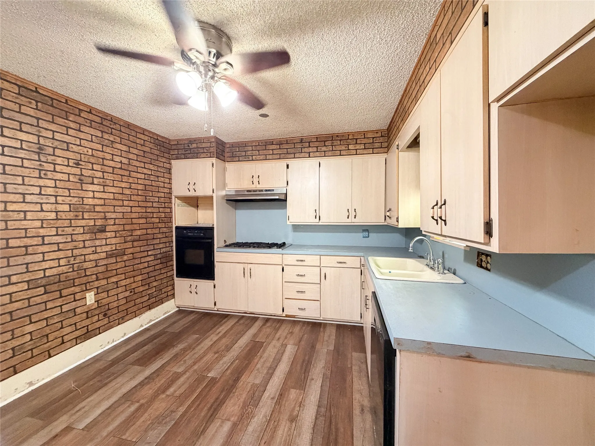 Single Family Residence For Sale in Haskell County , 1401 N Avenue K, Haskell, Texas 79521, 3 Bedroom, 1 Bathroom, Garage spaces, 1,552 Sqft, built in 1950, mls#21404099, Real Estate Agent in Haskell, Homes For Sale in Haskell county, Homes For Sale in Haskell, Realtor in Haskell Texas, Real Estate Brokerage Independent Realty Texas, Luminita Cordes Realtor