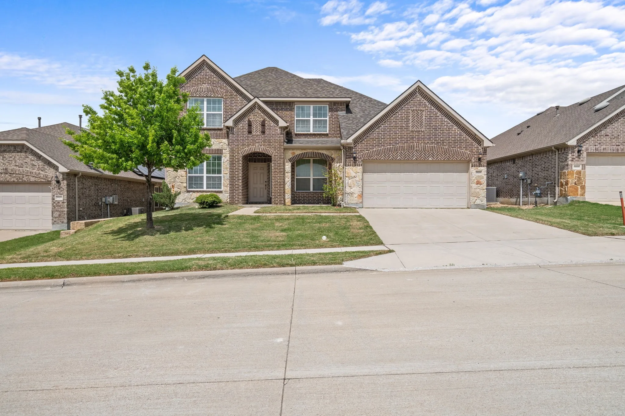 Single Family Residence For Rent