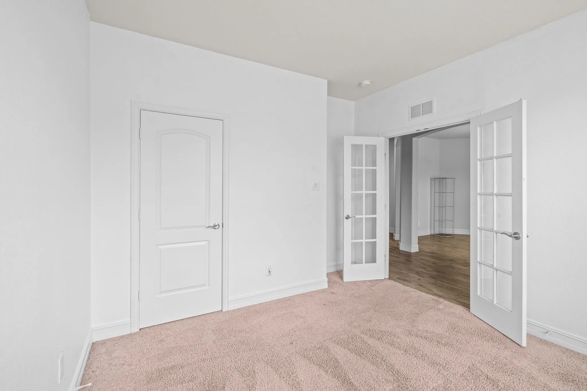 Single Family Residence For Rent in Tarrant County , 1929 Brahorn Lane, Fort Worth, Texas 76131, 4 Bedroom, 4 Bathroom, 3 Garage spaces, 3,474 Sqft, built in 2016, mls#21393806, Real Estate Agent in Fort Worth, Homes For Rent in Tarrant county, Homes For Rent in Fort Worth, Realtor in Fort Worth Texas, Real Estate Brokerage Independent Realty Texas, Luminita Cordes Realtor