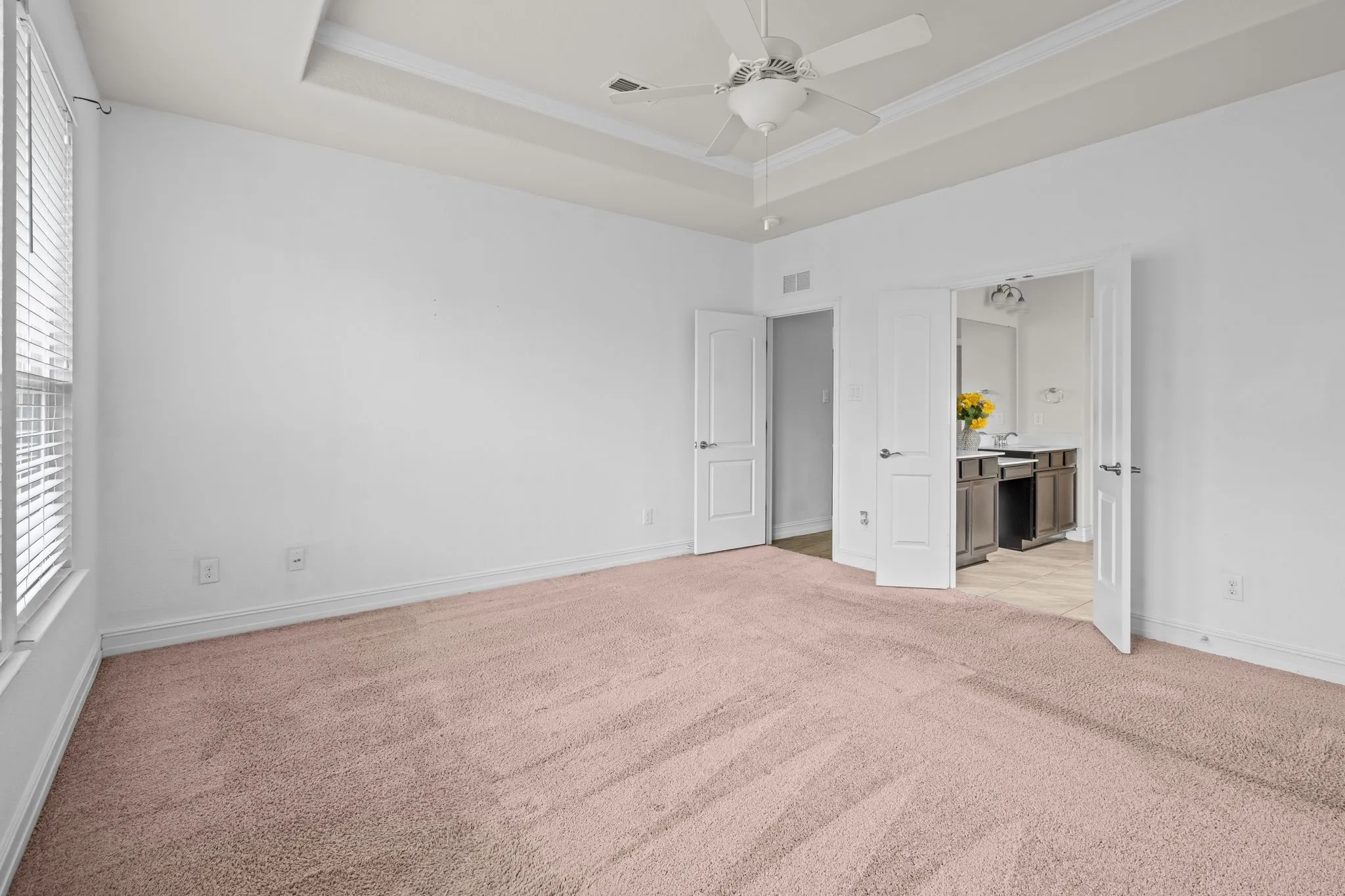 Single Family Residence For Rent in Tarrant County , 1929 Brahorn Lane, Fort Worth, Texas 76131, 4 Bedroom, 4 Bathroom, 3 Garage spaces, 3,474 Sqft, built in 2016, mls#21393806, Real Estate Agent in Fort Worth, Homes For Rent in Tarrant county, Homes For Rent in Fort Worth, Realtor in Fort Worth Texas, Real Estate Brokerage Independent Realty Texas, Luminita Cordes Realtor