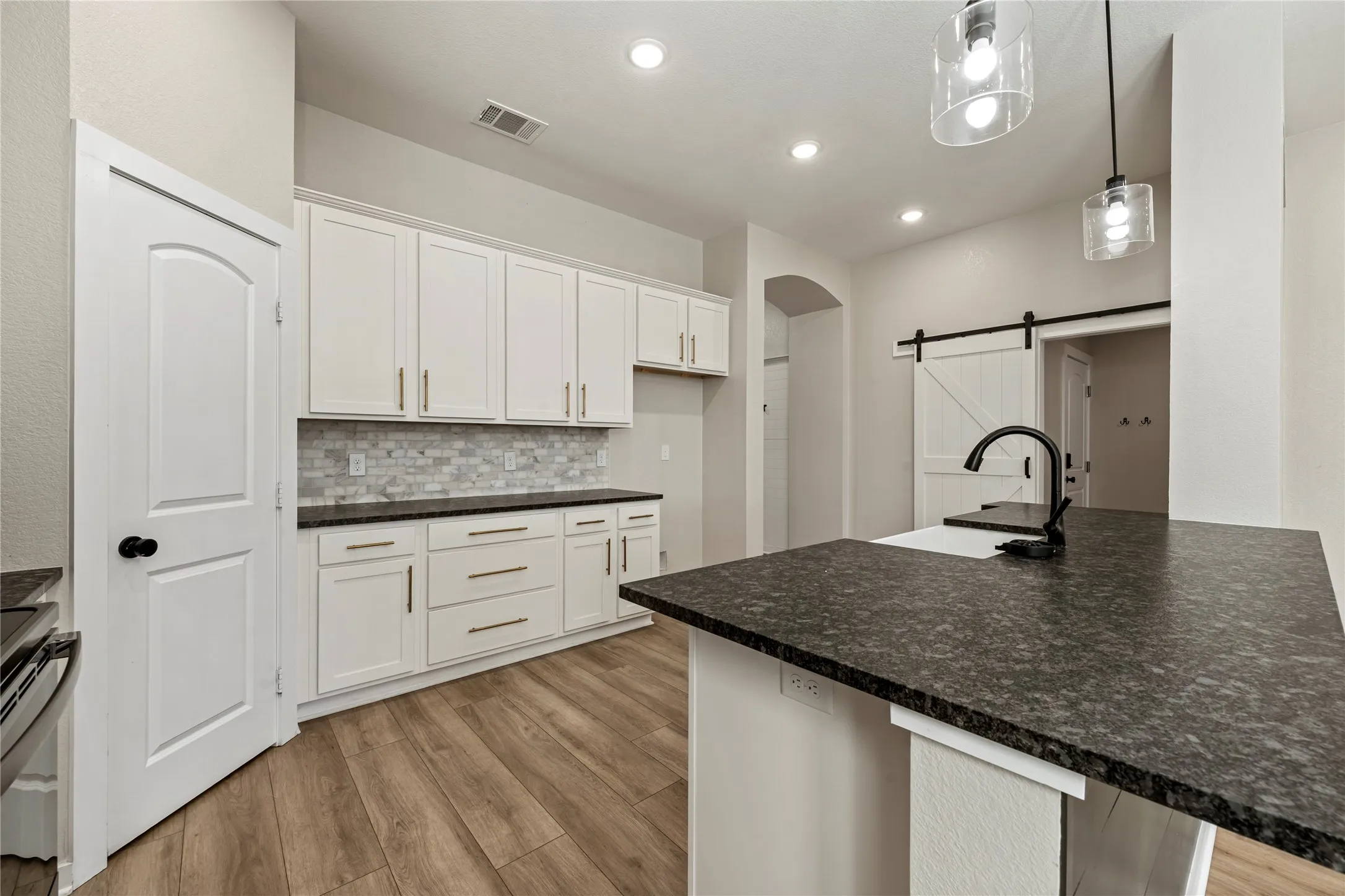 Single Family Residence For Sale in Mc Lennan County , 3108 Gilchrist Drive, Waco, Texas 76655, 4 Bedroom, 2 Bathroom, 3 Garage spaces, 1,877 Sqft, built in 2018, mls#21399964, Real Estate Agent in Waco, Homes For Sale in Mc Lennan county, Homes For Sale in Waco, Realtor in Waco Texas, Real Estate Brokerage Independent Realty Texas, Luminita Cordes Realtor