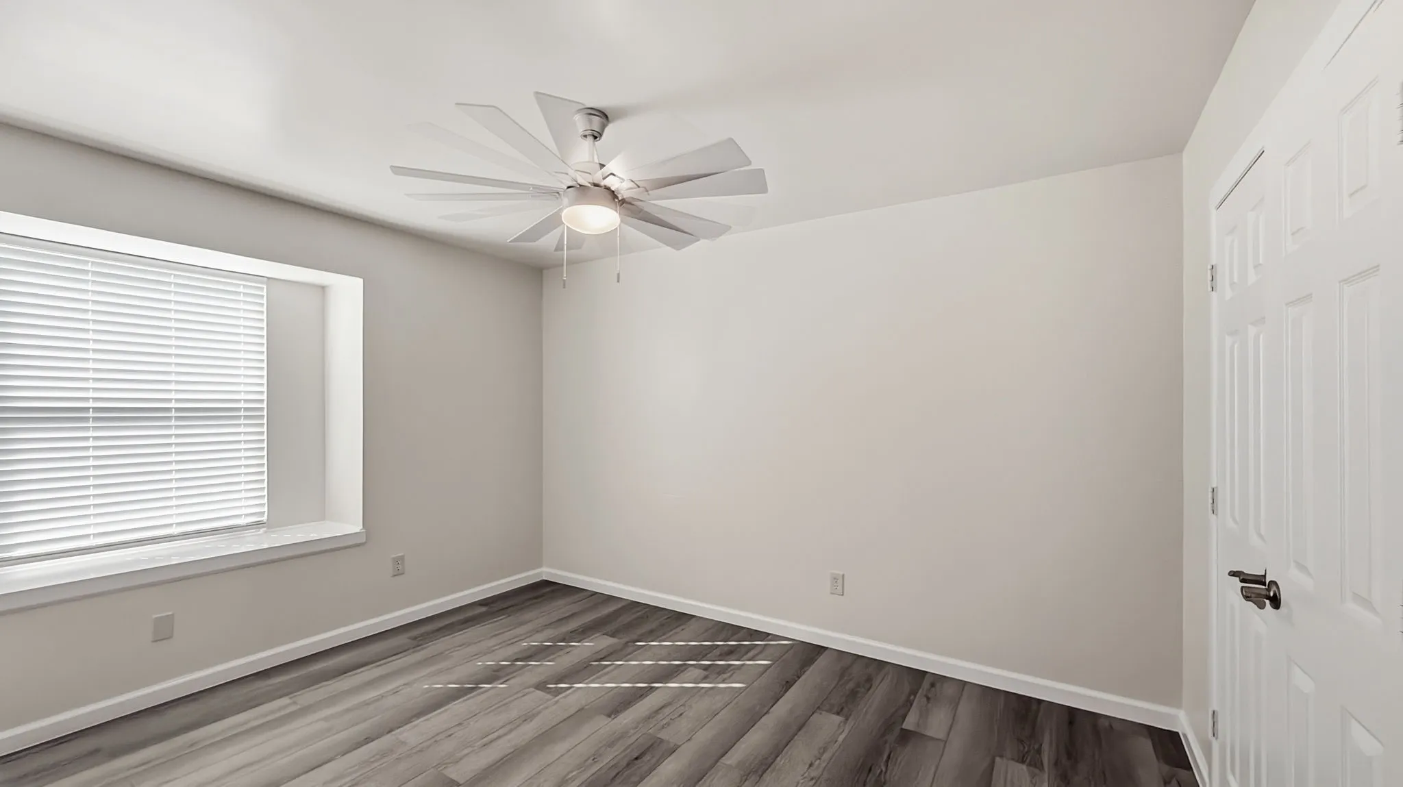 Single Family Residence For Rent in Dallas County , 920 Carom Way, Dallas, Texas 75217, 3 Bedroom, 1 Bathroom, Garage spaces, 1,174 Sqft, built in 1984, mls#21408759, Real Estate Agent in Dallas, Homes For Rent in Dallas county, Homes For Rent in Dallas, Realtor in Dallas Texas, Real Estate Brokerage Independent Realty Texas, Luminita Cordes Realtor