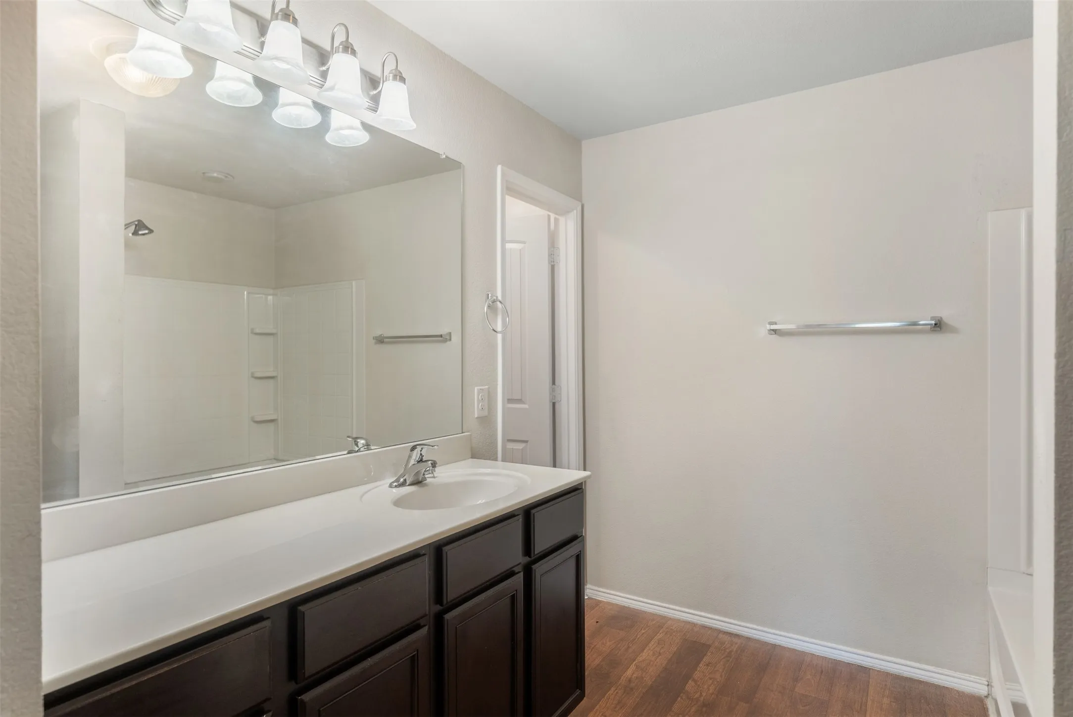 Single Family Residence For Sale in Grayson County , 602 Seasons W, Sherman, Texas 75092, 4 Bedroom, 2 Bathroom, 3 Garage spaces, 1,931 Sqft, built in 2013, mls#21400105, Real Estate Agent in Sherman, Homes For Sale in Grayson county, Homes For Sale in Sherman, Realtor in Sherman Texas, Real Estate Brokerage Independent Realty Texas, Luminita Cordes Realtor
