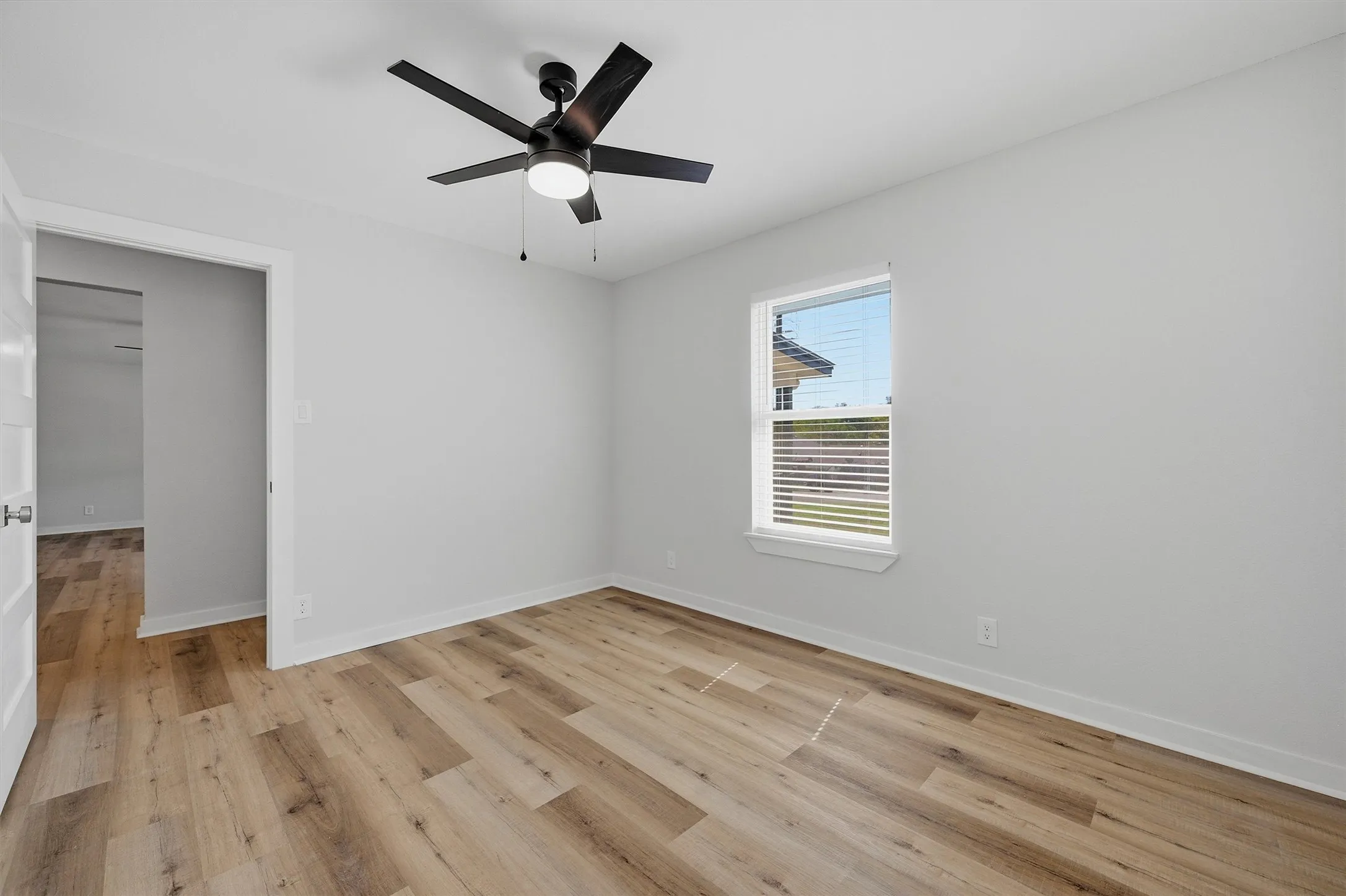 Single Family Residence For Rent in Grayson County , 703 E Sears Street, Denison, Texas 75021, 2 Bedroom, 1 Bathroom, Garage spaces, 1,040 Sqft, built in 1981, mls#21408864, Real Estate Agent in Denison, Homes For Rent in Grayson county, Homes For Rent in Denison, Realtor in Denison Texas, Real Estate Brokerage Independent Realty Texas, Luminita Cordes Realtor
