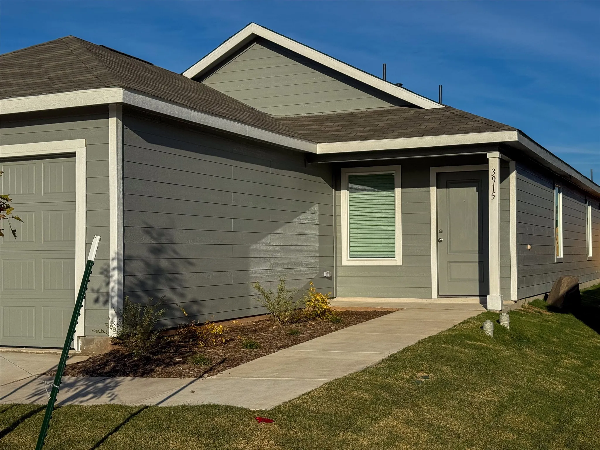 Single Family Residence For Rent in Grayson County , 3915 Selawik Street, Sherman, Texas 75090, 3 Bedroom, 2 Bathroom, 2 Garage spaces, 1,411 Sqft, built in 2025, mls#21409478, Real Estate Agent in Sherman, Homes For Rent in Grayson county, Homes For Rent in Sherman, Realtor in Sherman Texas, Real Estate Brokerage Independent Realty Texas, Luminita Cordes Realtor