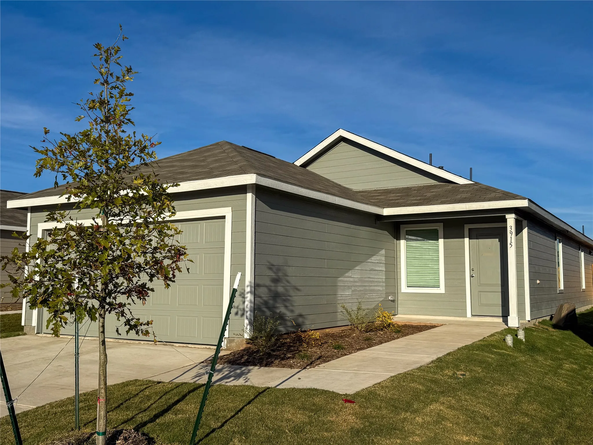Single Family Residence For Rent