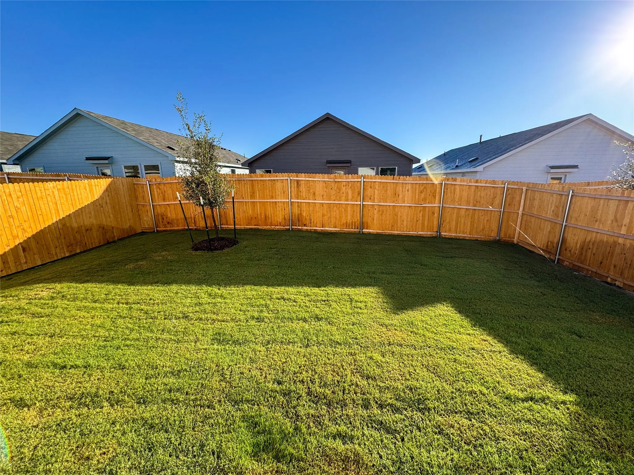 Single Family Residence For Rent in Grayson County , 3915 Selawik Street, Sherman, Texas 75090, 3 Bedroom, 2 Bathroom, 2 Garage spaces, 1,411 Sqft, built in 2025, mls#21409478, Real Estate Agent in Sherman, Homes For Rent in Grayson county, Homes For Rent in Sherman, Realtor in Sherman Texas, Real Estate Brokerage Independent Realty Texas, Luminita Cordes Realtor