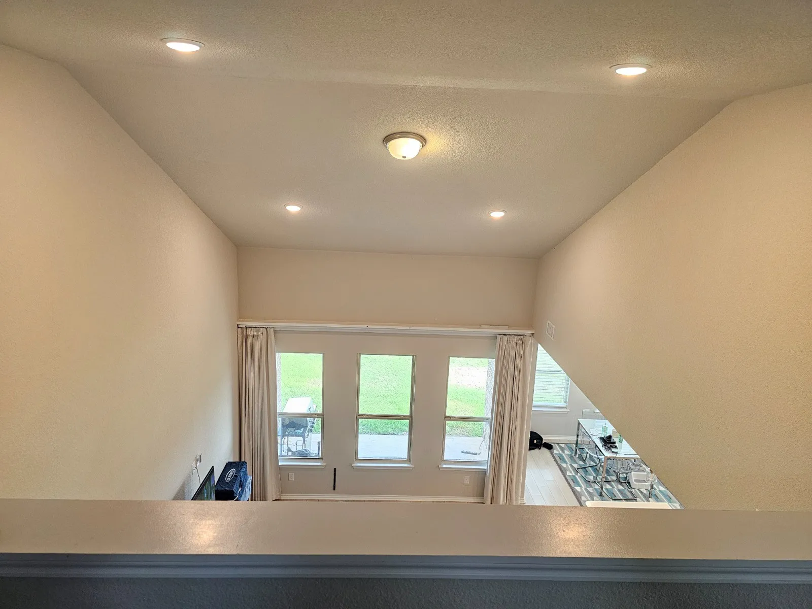 Single Family Residence For Rent in Tarrant County , 705 Mcadoo Drive, Arlington, Texas 76002, 5 Bedroom, 4 Bathroom, 3 Garage spaces, 3,236 Sqft, built in 2022, mls#21409406, Real Estate Agent in Arlington, Homes For Rent in Tarrant county, Homes For Rent in Arlington, Realtor in Arlington Texas, Real Estate Brokerage Independent Realty Texas, Luminita Cordes Realtor