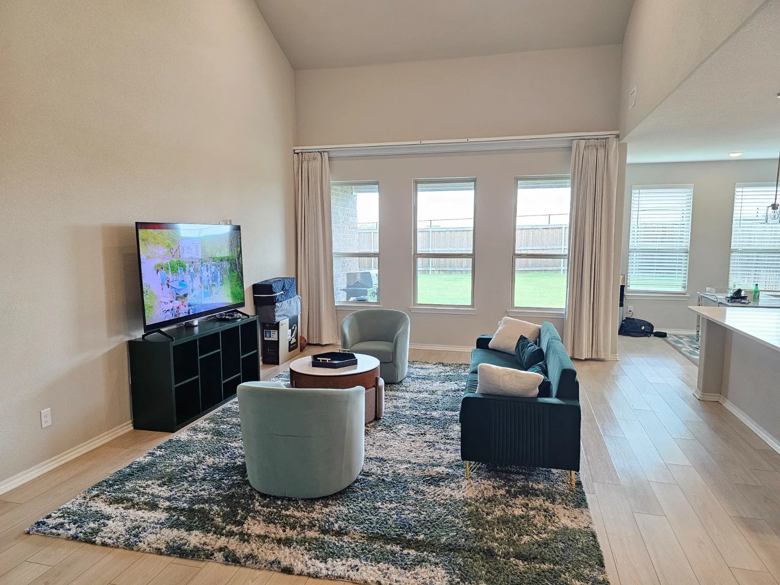 Single Family Residence For Rent in Tarrant County , 705 Mcadoo Drive, Arlington, Texas 76002, 5 Bedroom, 4 Bathroom, 3 Garage spaces, 3,236 Sqft, built in 2022, mls#21409406, Real Estate Agent in Arlington, Homes For Rent in Tarrant county, Homes For Rent in Arlington, Realtor in Arlington Texas, Real Estate Brokerage Independent Realty Texas, Luminita Cordes Realtor