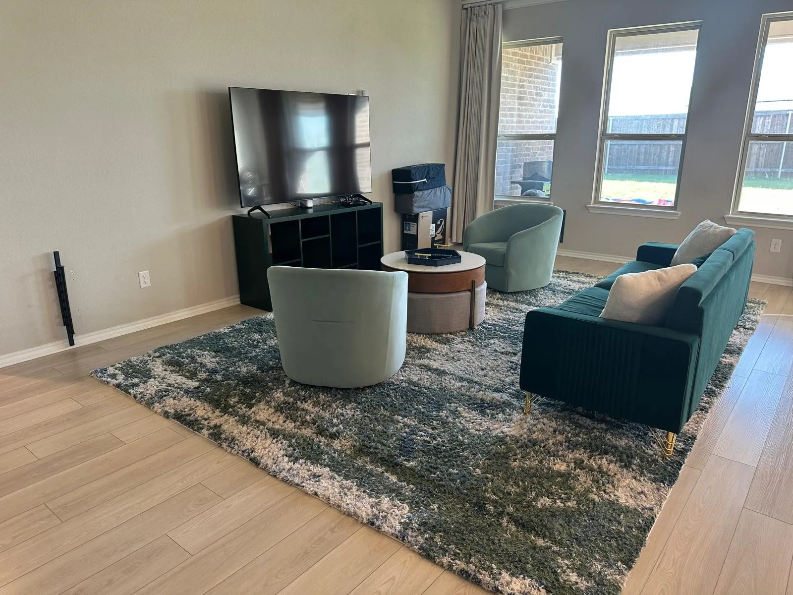 Single Family Residence For Rent in Tarrant County , 705 Mcadoo Drive, Arlington, Texas 76002, 5 Bedroom, 4 Bathroom, 3 Garage spaces, 3,236 Sqft, built in 2022, mls#21409406, Real Estate Agent in Arlington, Homes For Rent in Tarrant county, Homes For Rent in Arlington, Realtor in Arlington Texas, Real Estate Brokerage Independent Realty Texas, Luminita Cordes Realtor