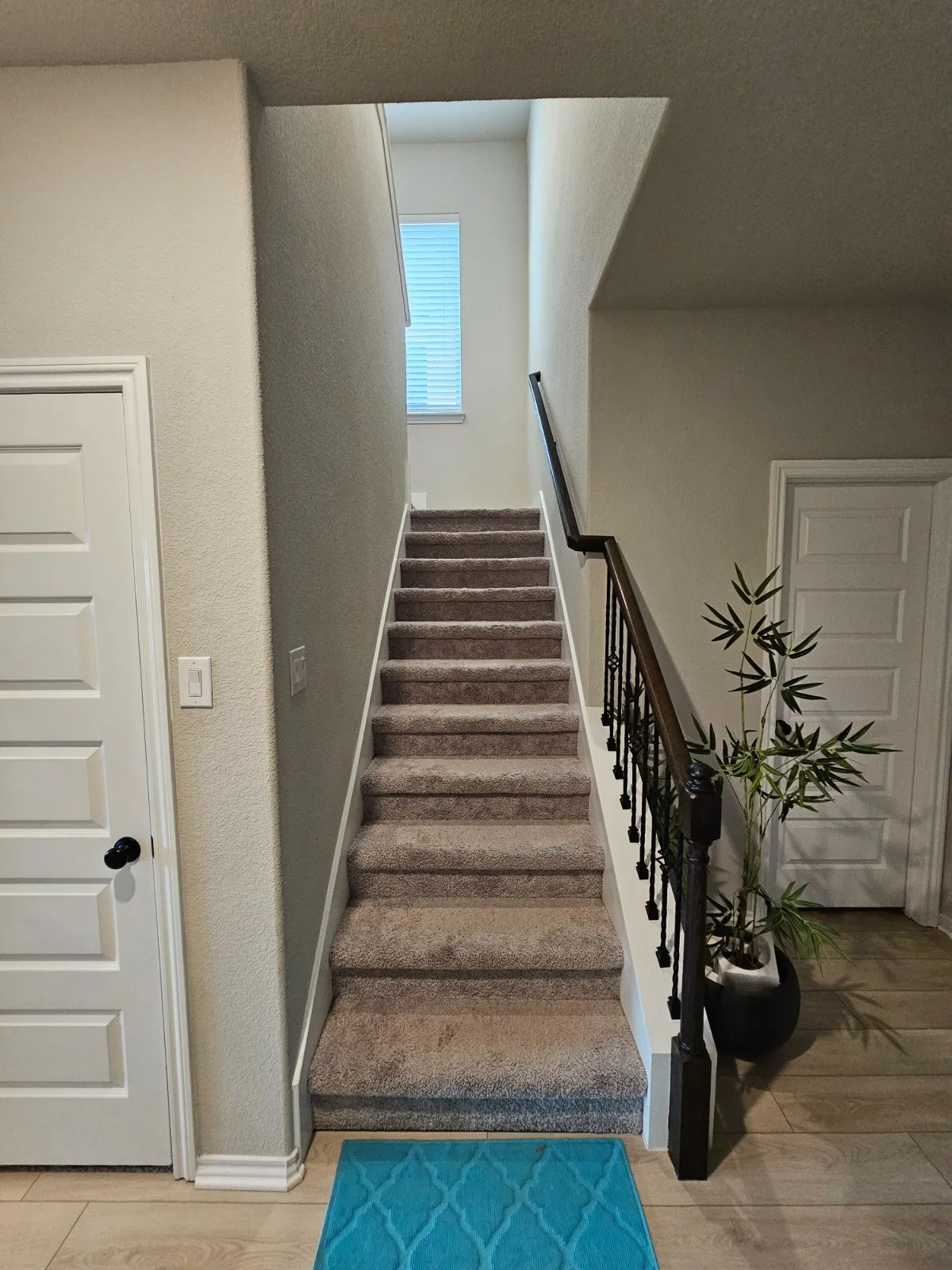 Single Family Residence For Rent in Tarrant County , 705 Mcadoo Drive, Arlington, Texas 76002, 5 Bedroom, 4 Bathroom, 3 Garage spaces, 3,236 Sqft, built in 2022, mls#21409406, Real Estate Agent in Arlington, Homes For Rent in Tarrant county, Homes For Rent in Arlington, Realtor in Arlington Texas, Real Estate Brokerage Independent Realty Texas, Luminita Cordes Realtor