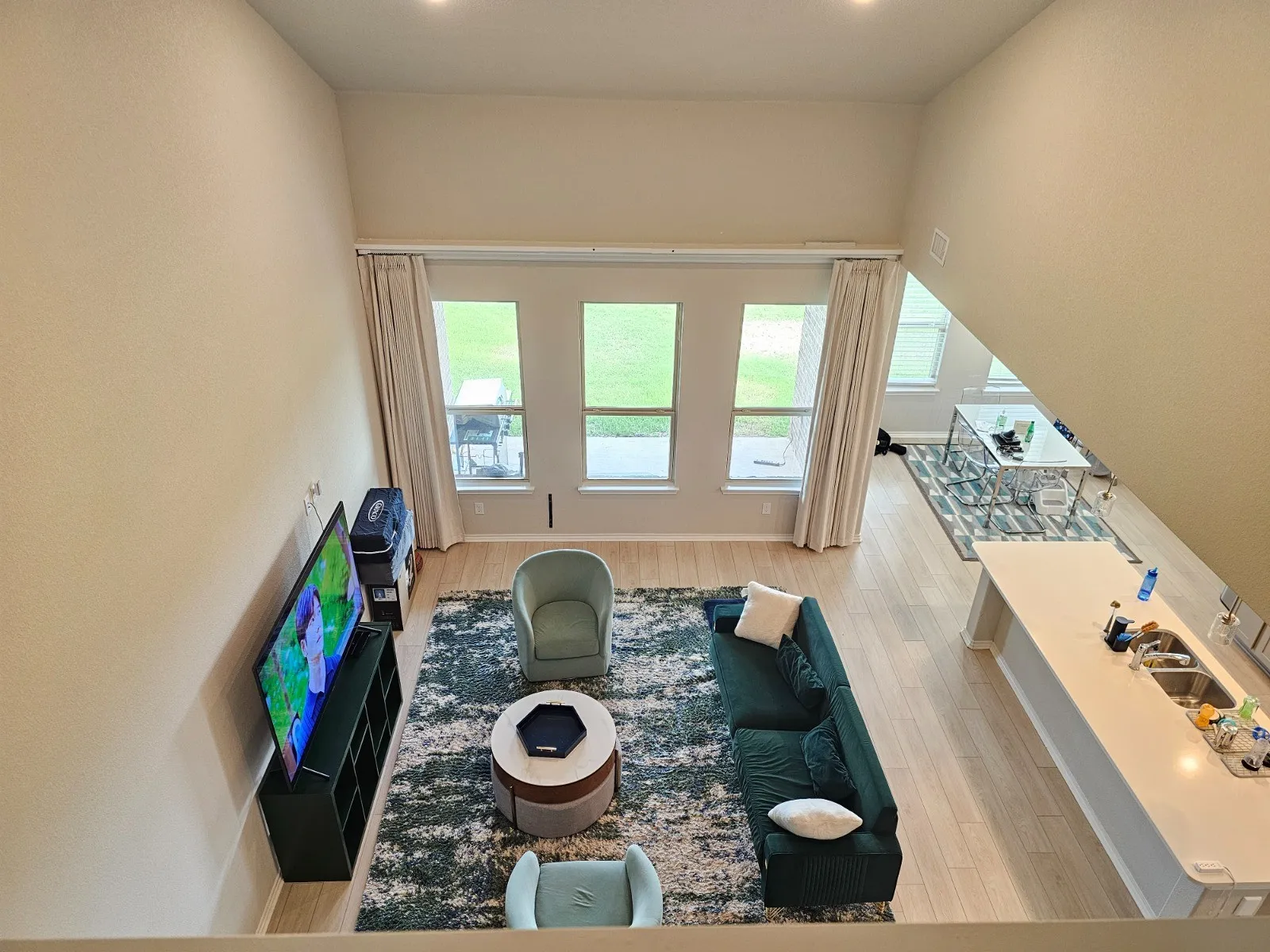 Single Family Residence For Rent in Tarrant County , 705 Mcadoo Drive, Arlington, Texas 76002, 5 Bedroom, 4 Bathroom, 3 Garage spaces, 3,236 Sqft, built in 2022, mls#21409406, Real Estate Agent in Arlington, Homes For Rent in Tarrant county, Homes For Rent in Arlington, Realtor in Arlington Texas, Real Estate Brokerage Independent Realty Texas, Luminita Cordes Realtor