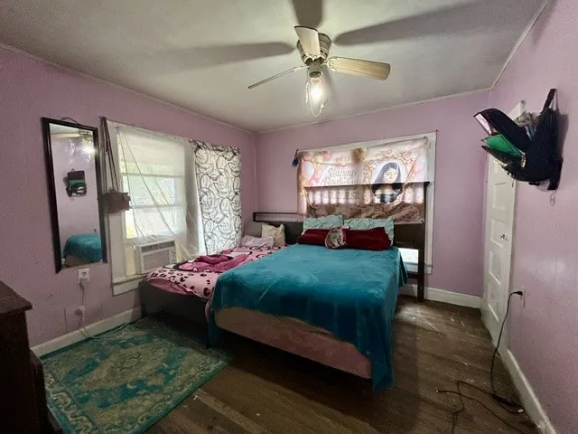 Single Family Residence For Sale in Mc Lennan County , 1609 Baylor Avenue, Waco, Texas 76706, 2 Bedroom, 1 Bathroom, Garage spaces, 840 Sqft, built in 1940, mls#21403783, Real Estate Agent in Waco, Homes For Sale in Mc Lennan county, Homes For Sale in Waco, Realtor in Waco Texas, Real Estate Brokerage Independent Realty Texas, Luminita Cordes Realtor