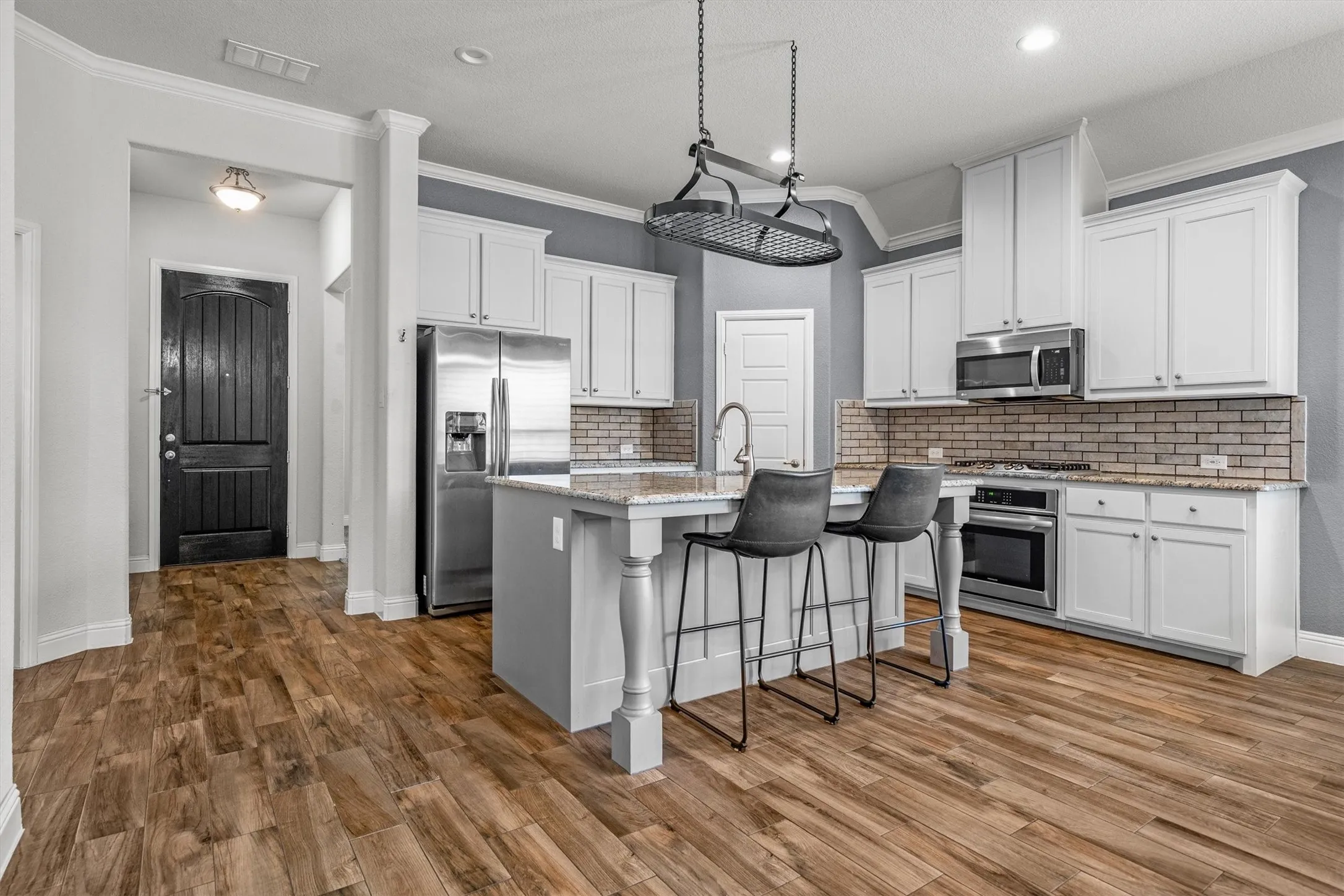 Single Family Residence For Rent in Denton County , 840 Parkside Drive, Argyle, Texas 76226, 4 Bedroom, 4 Bathroom, 2 Garage spaces, 2,686 Sqft, built in 2018, mls#21406727, Real Estate Agent in Argyle, Homes For Rent in Denton county, Homes For Rent in Argyle, Realtor in Argyle Texas, Real Estate Brokerage Independent Realty Texas, Luminita Cordes Realtor