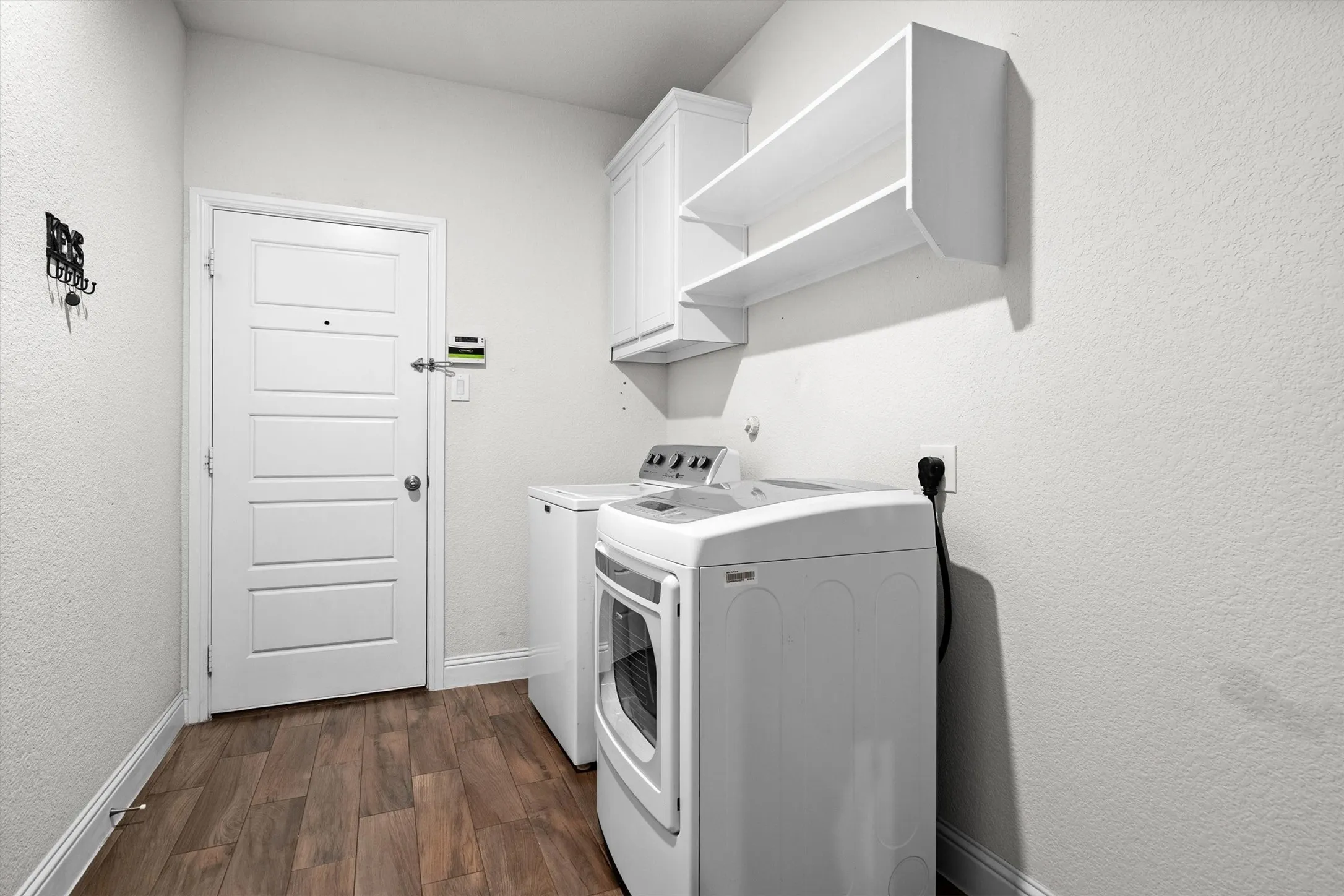 Single Family Residence For Rent in Denton County , 840 Parkside Drive, Argyle, Texas 76226, 4 Bedroom, 4 Bathroom, 2 Garage spaces, 2,686 Sqft, built in 2018, mls#21406727, Real Estate Agent in Argyle, Homes For Rent in Denton county, Homes For Rent in Argyle, Realtor in Argyle Texas, Real Estate Brokerage Independent Realty Texas, Luminita Cordes Realtor