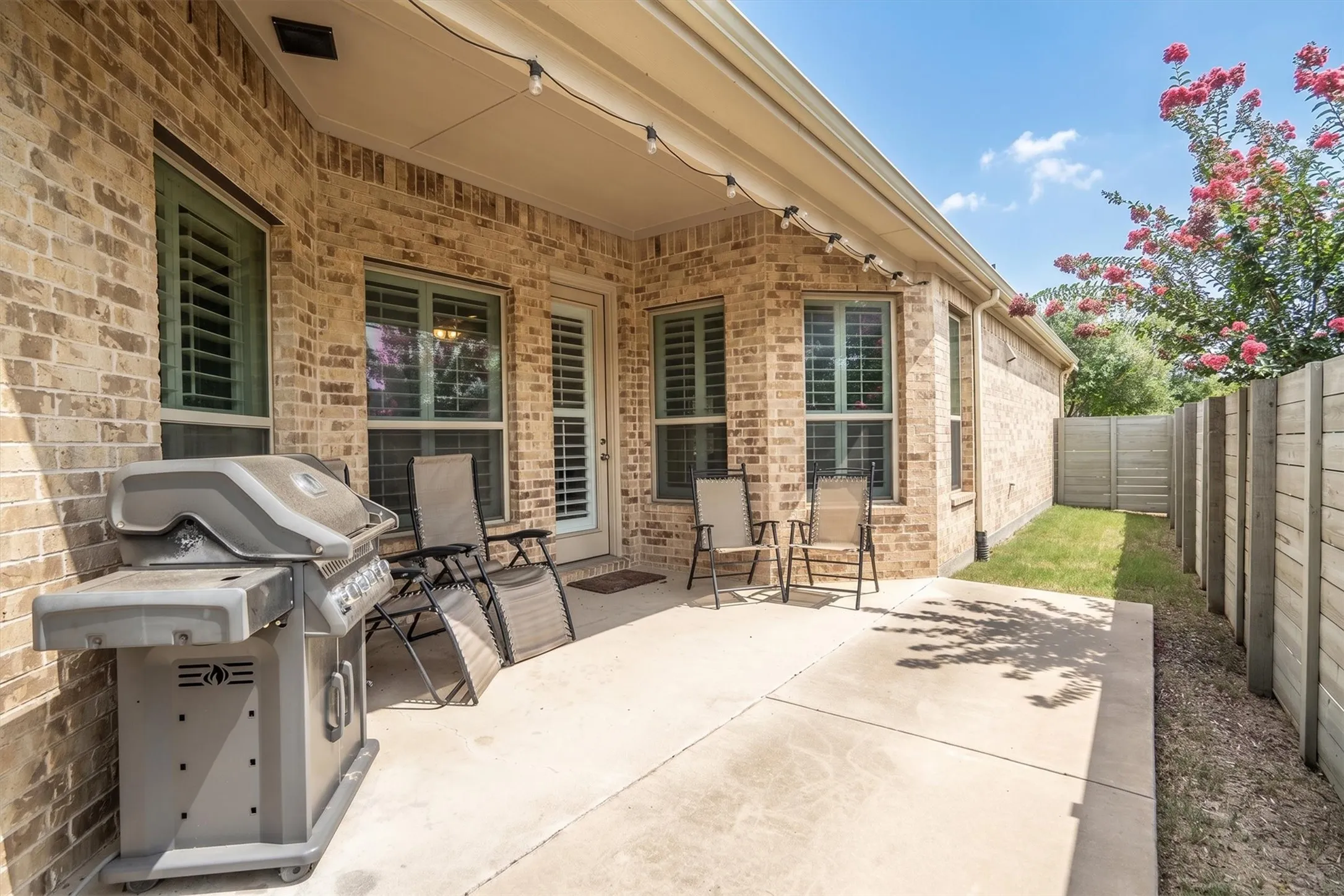 Single Family Residence For Rent in Denton County , 840 Parkside Drive, Argyle, Texas 76226, 4 Bedroom, 4 Bathroom, 2 Garage spaces, 2,686 Sqft, built in 2018, mls#21406727, Real Estate Agent in Argyle, Homes For Rent in Denton county, Homes For Rent in Argyle, Realtor in Argyle Texas, Real Estate Brokerage Independent Realty Texas, Luminita Cordes Realtor