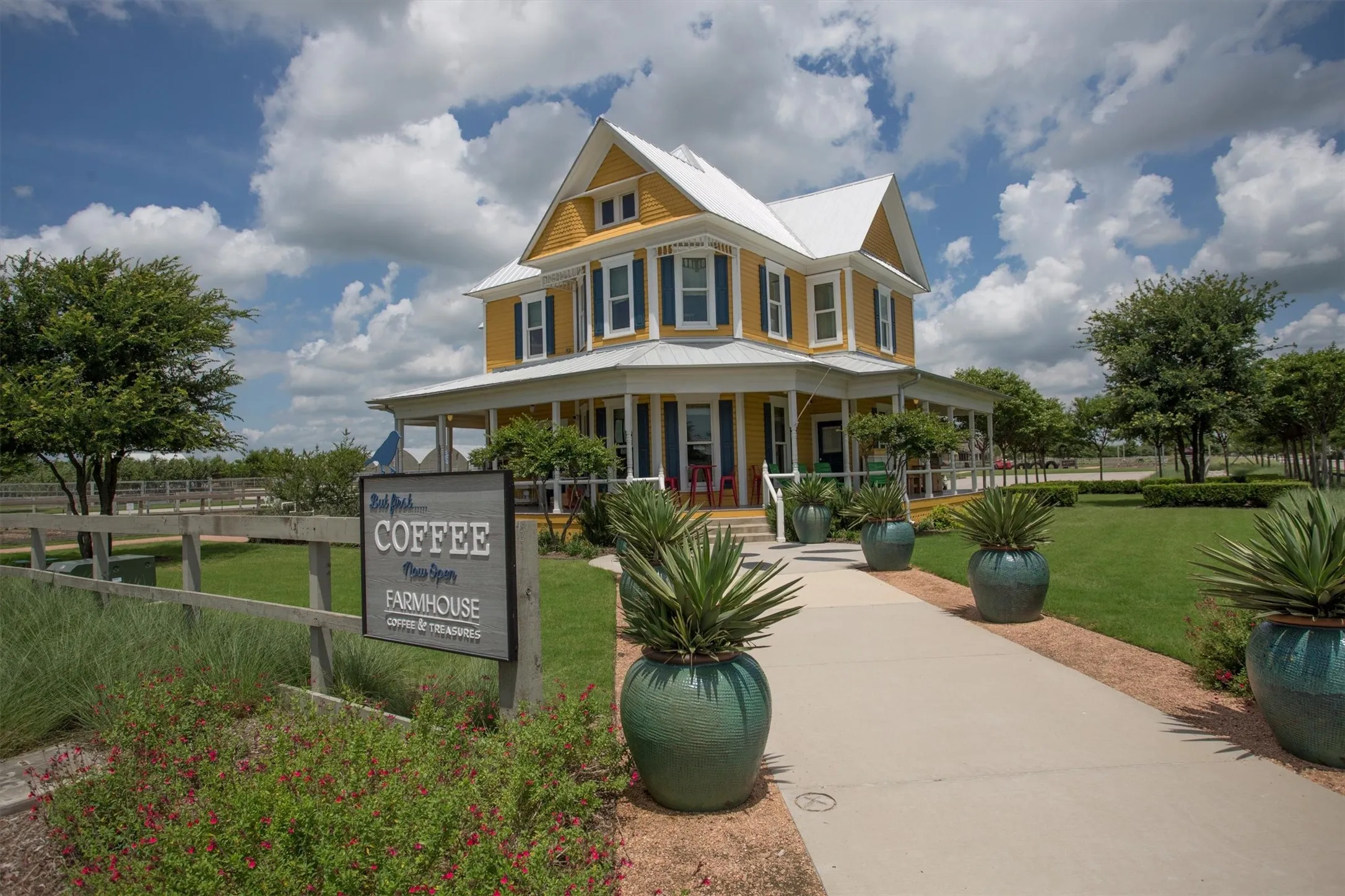 Single Family Residence For Rent in Denton County , 840 Parkside Drive, Argyle, Texas 76226, 4 Bedroom, 4 Bathroom, 2 Garage spaces, 2,686 Sqft, built in 2018, mls#21406727, Real Estate Agent in Argyle, Homes For Rent in Denton county, Homes For Rent in Argyle, Realtor in Argyle Texas, Real Estate Brokerage Independent Realty Texas, Luminita Cordes Realtor
