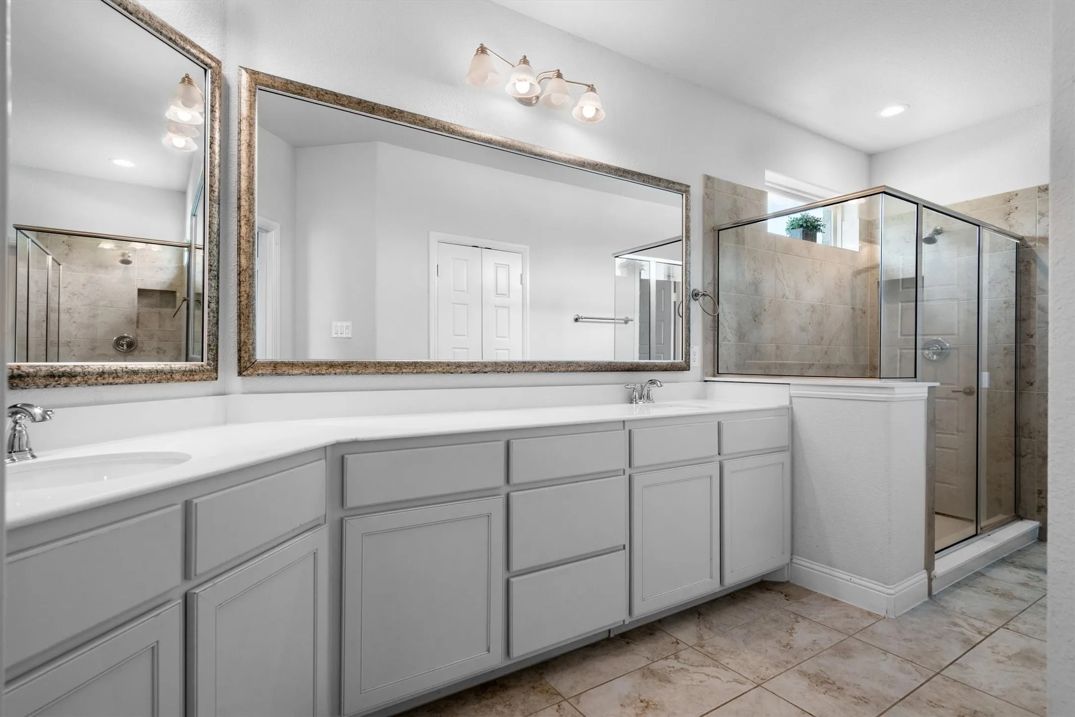 Single Family Residence For Rent in Denton County , 840 Parkside Drive, Argyle, Texas 76226, 4 Bedroom, 4 Bathroom, 2 Garage spaces, 2,686 Sqft, built in 2018, mls#21406727, Real Estate Agent in Argyle, Homes For Rent in Denton county, Homes For Rent in Argyle, Realtor in Argyle Texas, Real Estate Brokerage Independent Realty Texas, Luminita Cordes Realtor