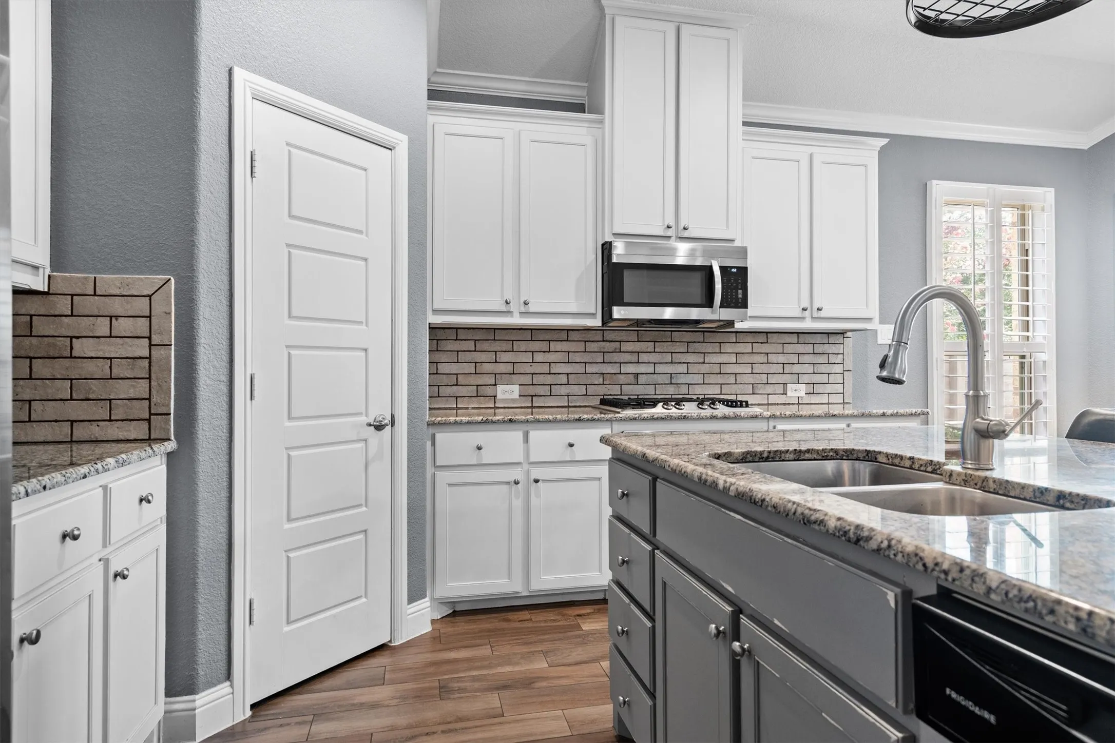 Single Family Residence For Rent in Denton County , 840 Parkside Drive, Argyle, Texas 76226, 4 Bedroom, 4 Bathroom, 2 Garage spaces, 2,686 Sqft, built in 2018, mls#21406727, Real Estate Agent in Argyle, Homes For Rent in Denton county, Homes For Rent in Argyle, Realtor in Argyle Texas, Real Estate Brokerage Independent Realty Texas, Luminita Cordes Realtor