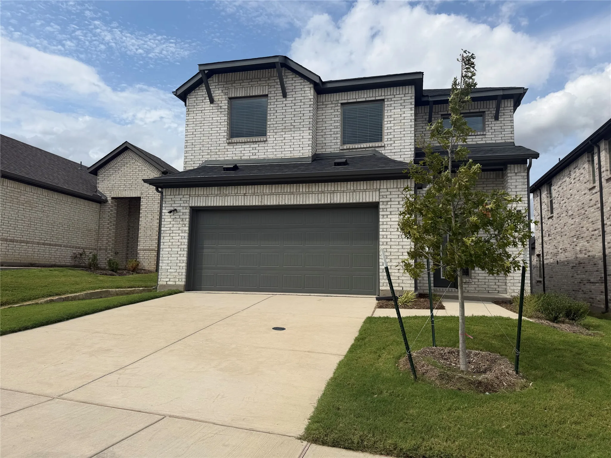 Single Family Residence For Rent