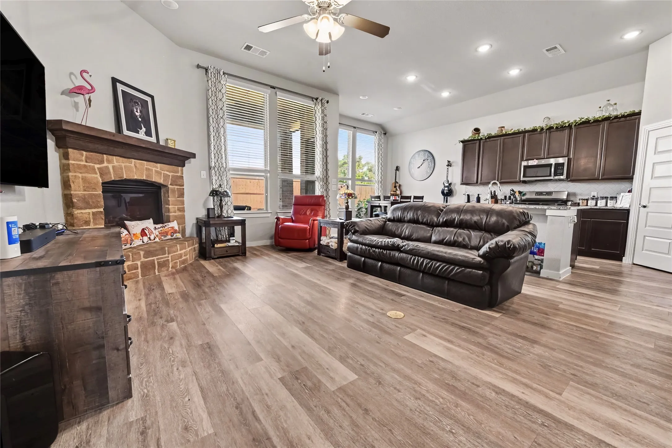 Single Family Residence For Sale in Kaufman County , 1548 Seminole Drive, Forney, Texas 75126, 4 Bedroom, 3 Bathroom, 2 Garage spaces, 2,339 Sqft, built in 2018, mls#21409472, Real Estate Agent in Forney, Homes For Sale in Kaufman county, Homes For Sale in Forney, Realtor in Forney Texas, Real Estate Brokerage Independent Realty Texas, Luminita Cordes Realtor