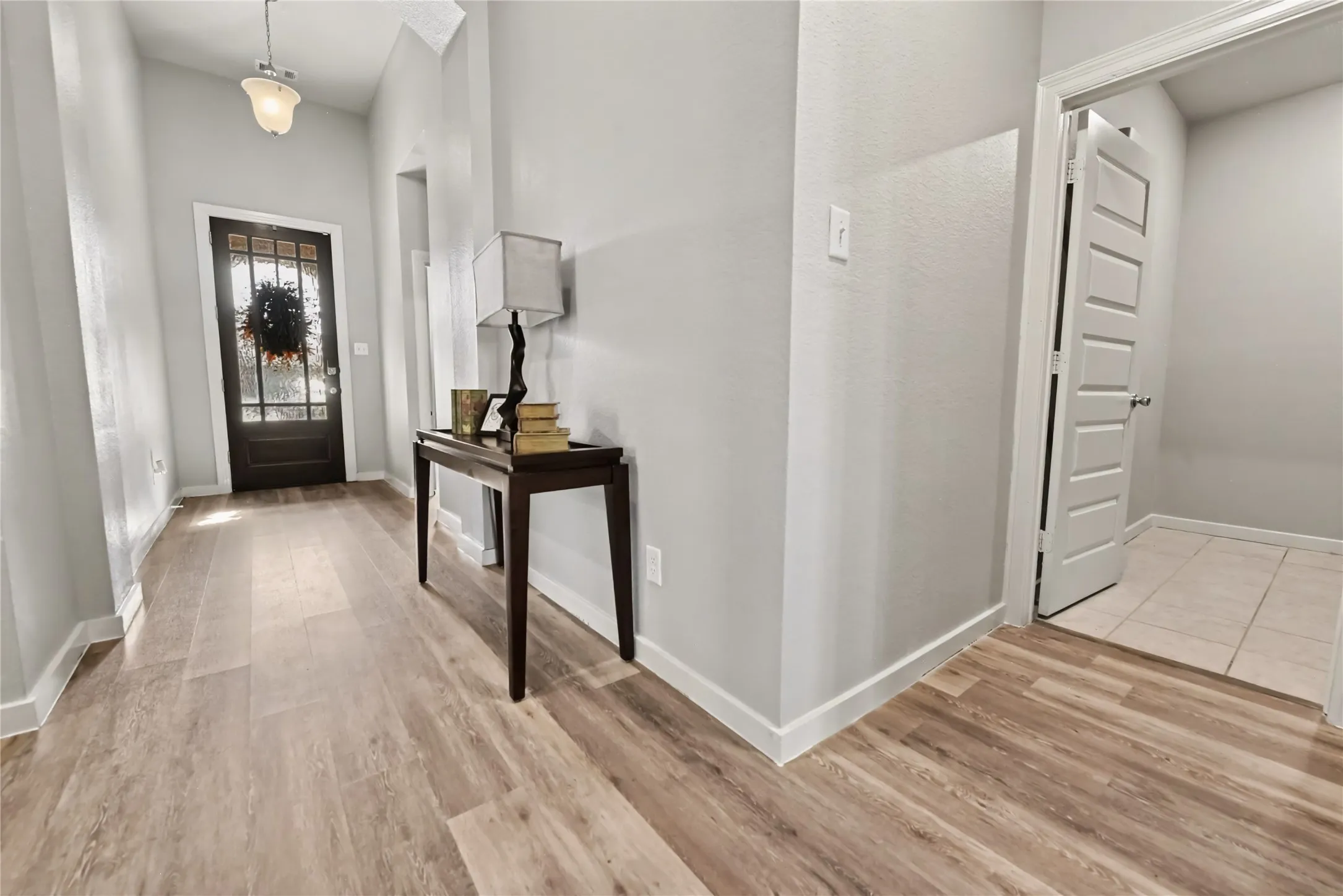 Single Family Residence For Sale in Kaufman County , 1548 Seminole Drive, Forney, Texas 75126, 4 Bedroom, 3 Bathroom, 2 Garage spaces, 2,339 Sqft, built in 2018, mls#21409472, Real Estate Agent in Forney, Homes For Sale in Kaufman county, Homes For Sale in Forney, Realtor in Forney Texas, Real Estate Brokerage Independent Realty Texas, Luminita Cordes Realtor