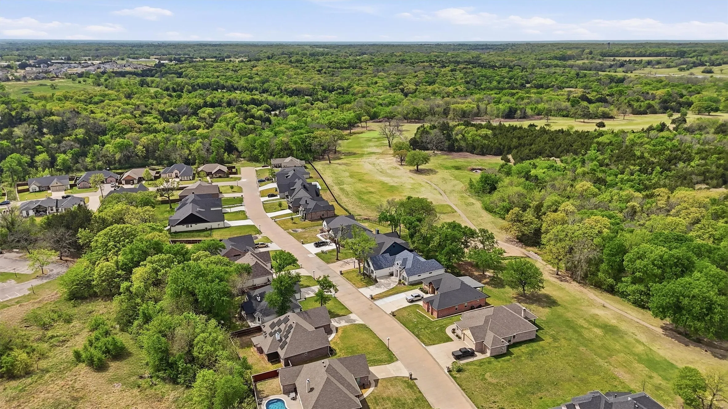 Single Family Residence For Rent in Grayson County , 230 Bent Oak Drive, Pottsboro, Texas 75076, 3 Bedroom, 2 Bathroom, 2 Garage spaces, 2,134 Sqft, built in 2018, mls#21409389, Real Estate Agent in Pottsboro, Homes For Rent in Grayson county, Homes For Rent in Pottsboro, Realtor in Pottsboro Texas, Real Estate Brokerage Independent Realty Texas, Luminita Cordes Realtor