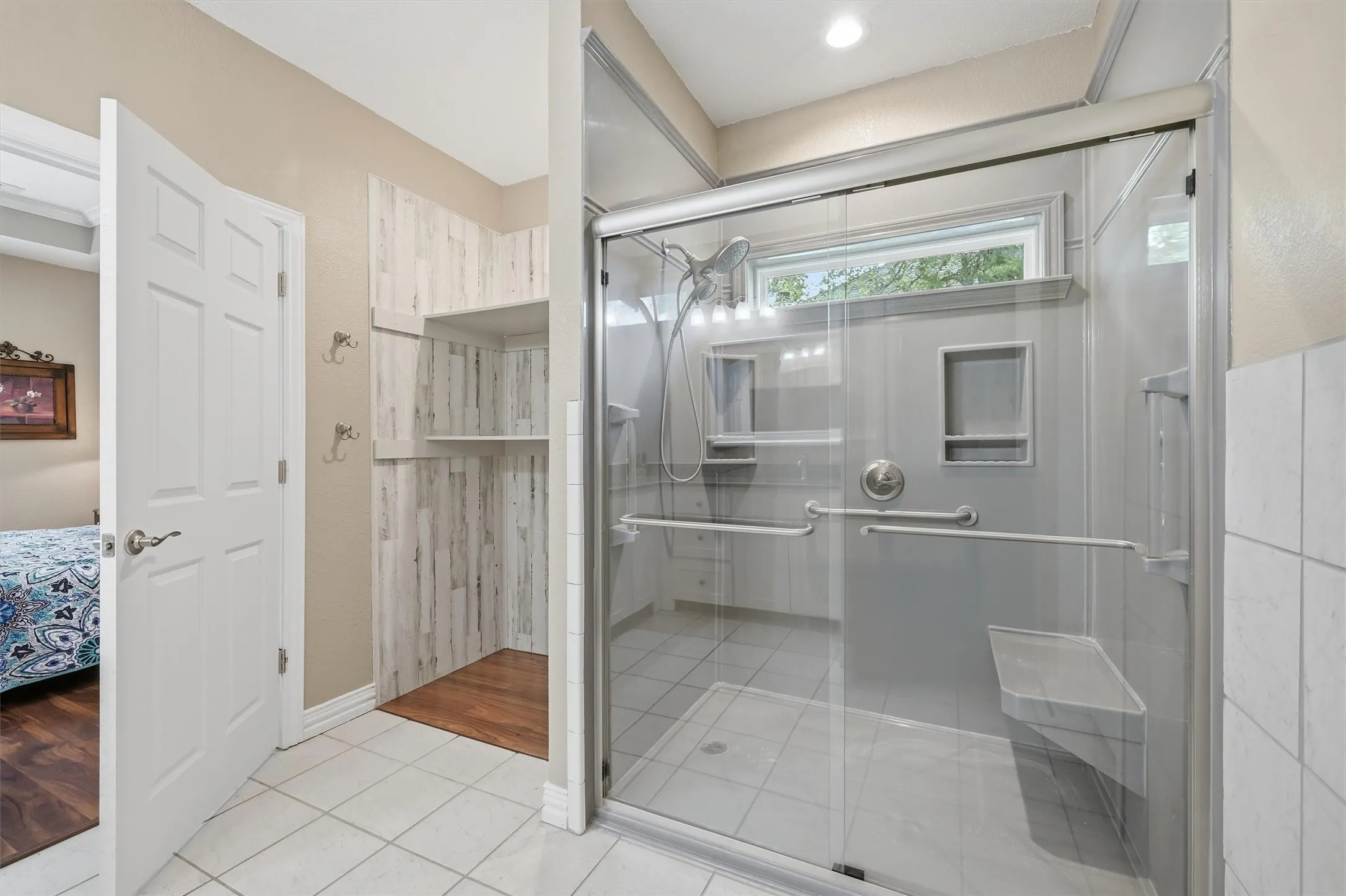 Single Family Residence For Rent in Grayson County , 230 Bent Oak Drive, Pottsboro, Texas 75076, 3 Bedroom, 2 Bathroom, 2 Garage spaces, 2,134 Sqft, built in 2018, mls#21409389, Real Estate Agent in Pottsboro, Homes For Rent in Grayson county, Homes For Rent in Pottsboro, Realtor in Pottsboro Texas, Real Estate Brokerage Independent Realty Texas, Luminita Cordes Realtor