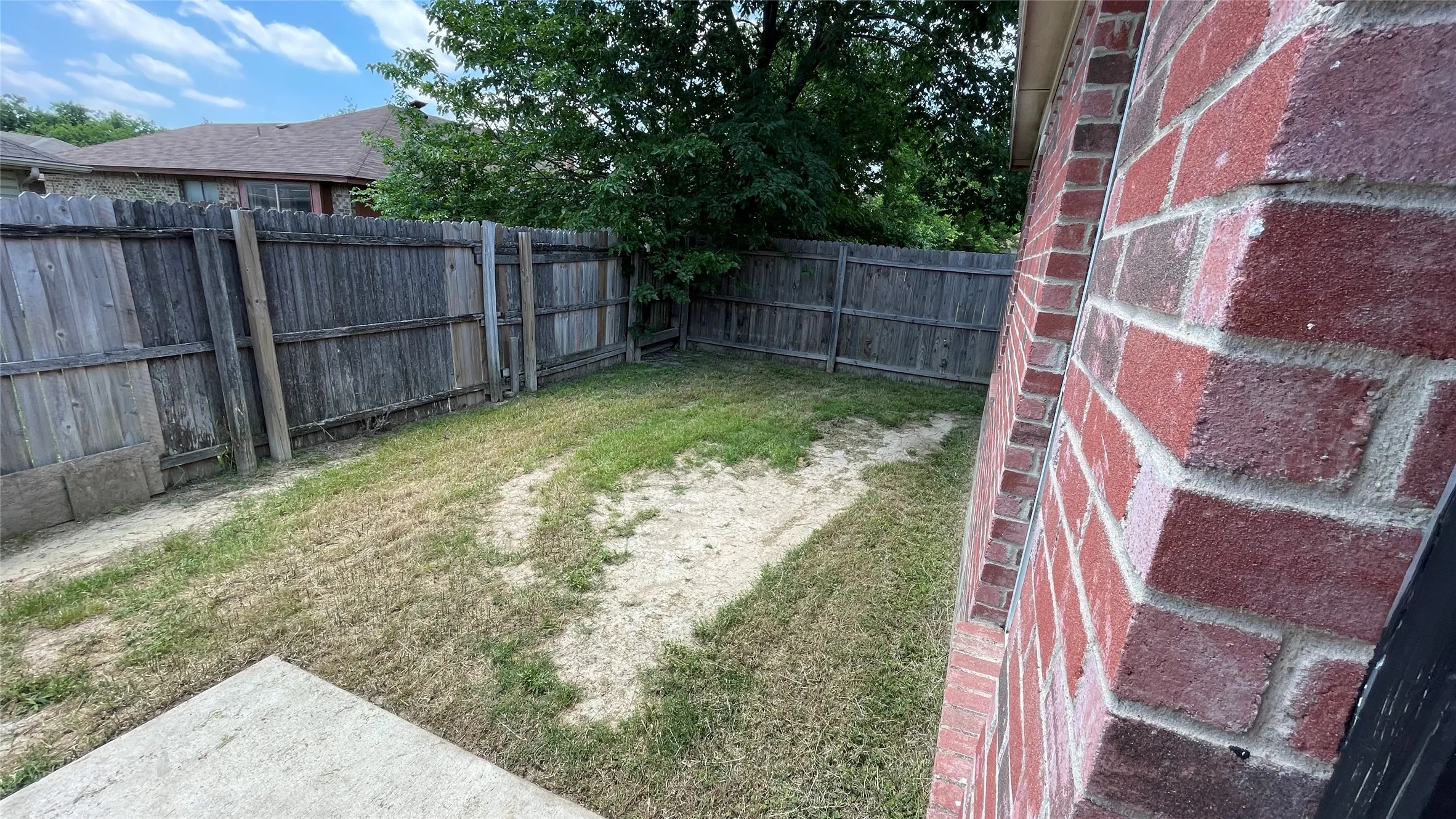 Single Family Residence For Rent in Dallas County , 921 Simon Drive, Cedar Hill, Texas 75104, 4 Bedroom, 2 Bathroom, 2 Garage spaces, 2,080 Sqft, built in 2006, mls#21409513, Real Estate Agent in Cedar Hill, Homes For Rent in Dallas county, Homes For Rent in Cedar Hill, Realtor in Cedar Hill Texas, Real Estate Brokerage Independent Realty Texas, Luminita Cordes Realtor