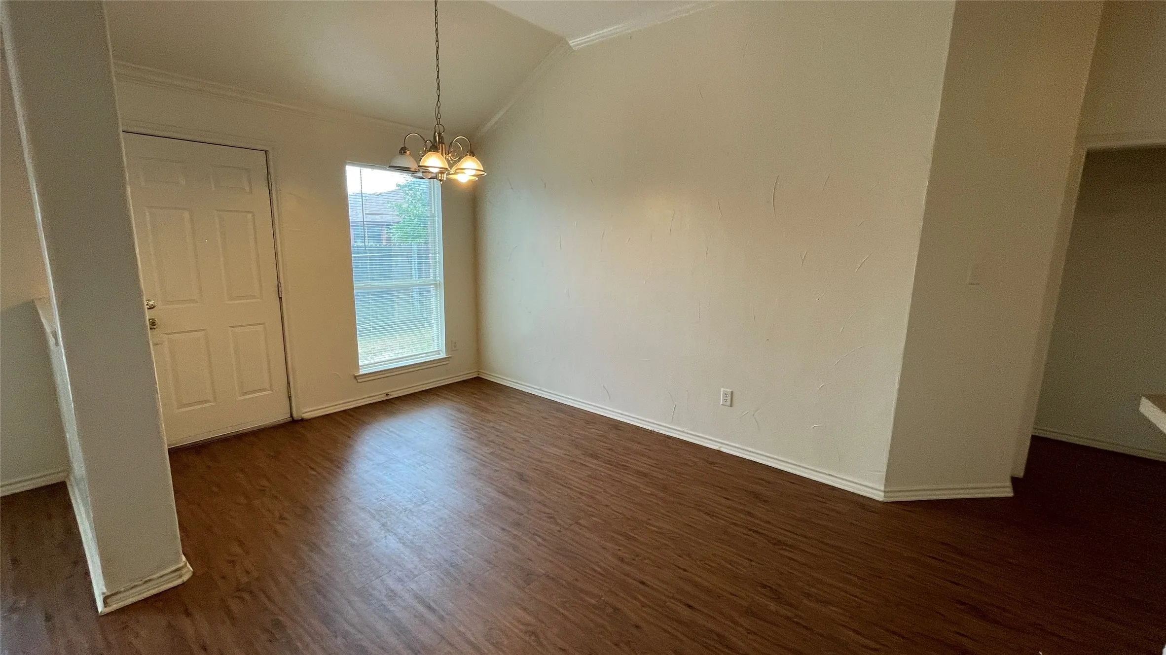 Single Family Residence For Rent in Dallas County , 921 Simon Drive, Cedar Hill, Texas 75104, 4 Bedroom, 2 Bathroom, 2 Garage spaces, 2,080 Sqft, built in 2006, mls#21409513, Real Estate Agent in Cedar Hill, Homes For Rent in Dallas county, Homes For Rent in Cedar Hill, Realtor in Cedar Hill Texas, Real Estate Brokerage Independent Realty Texas, Luminita Cordes Realtor