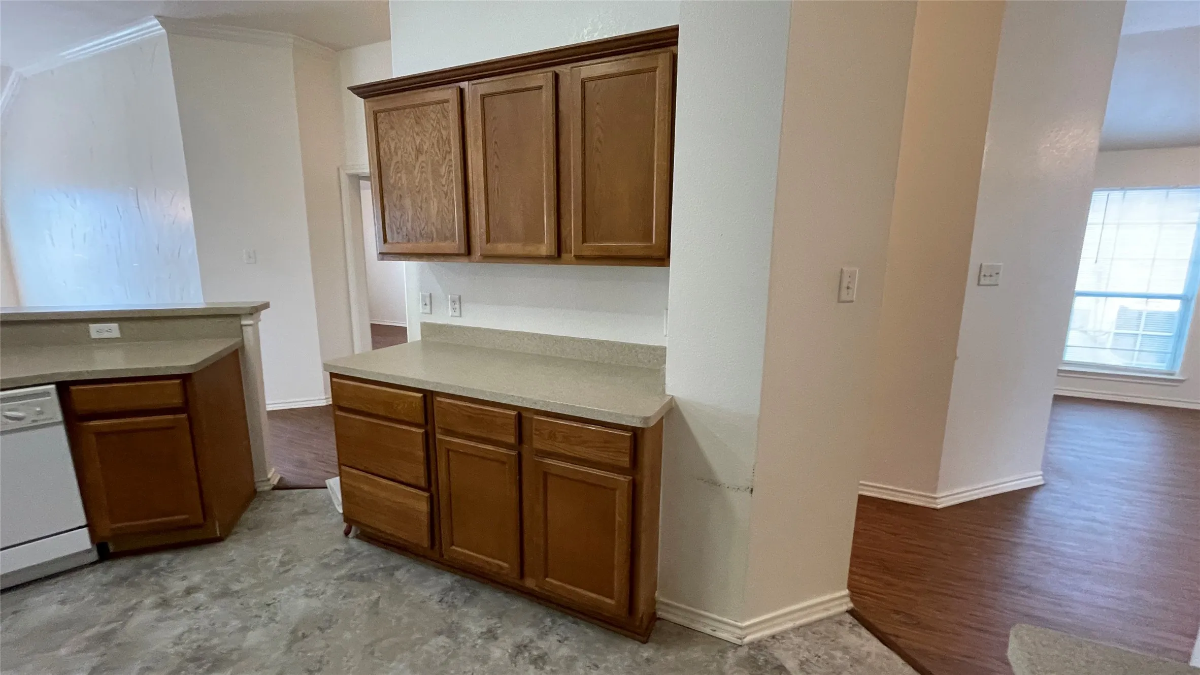 Single Family Residence For Rent in Dallas County , 921 Simon Drive, Cedar Hill, Texas 75104, 4 Bedroom, 2 Bathroom, 2 Garage spaces, 2,080 Sqft, built in 2006, mls#21409513, Real Estate Agent in Cedar Hill, Homes For Rent in Dallas county, Homes For Rent in Cedar Hill, Realtor in Cedar Hill Texas, Real Estate Brokerage Independent Realty Texas, Luminita Cordes Realtor