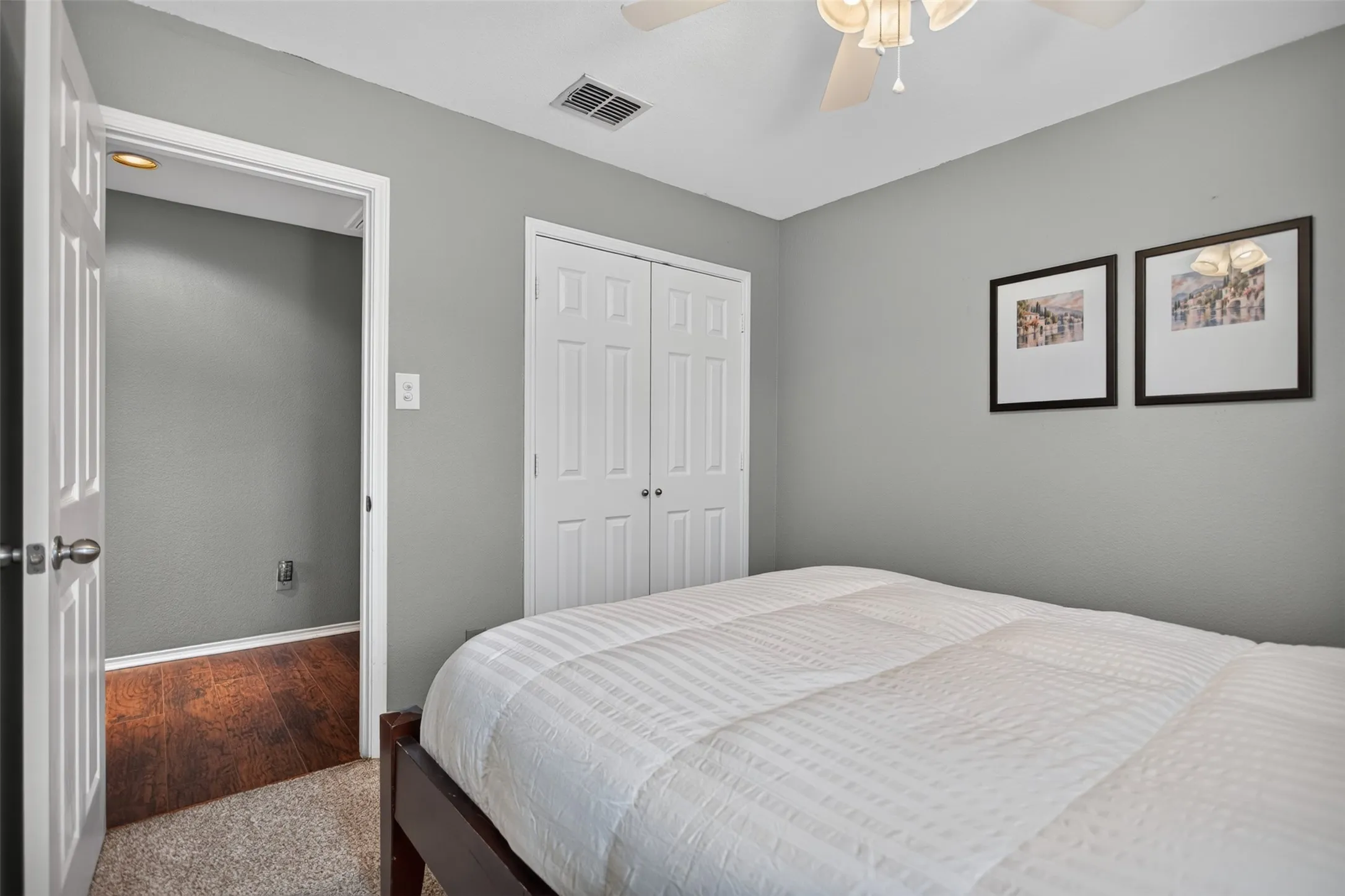 Single Family Residence For Sale in Kaufman County , 4001 Bridge Water Road, Heartland, Texas 75126, 4 Bedroom, 2 Bathroom, 3 Garage spaces, 2,108 Sqft, built in 2008, mls#21404277, Real Estate Agent in Heartland, Homes For Sale in Kaufman county, Homes For Sale in Heartland, Realtor in Heartland Texas, Real Estate Brokerage Independent Realty Texas, Luminita Cordes Realtor