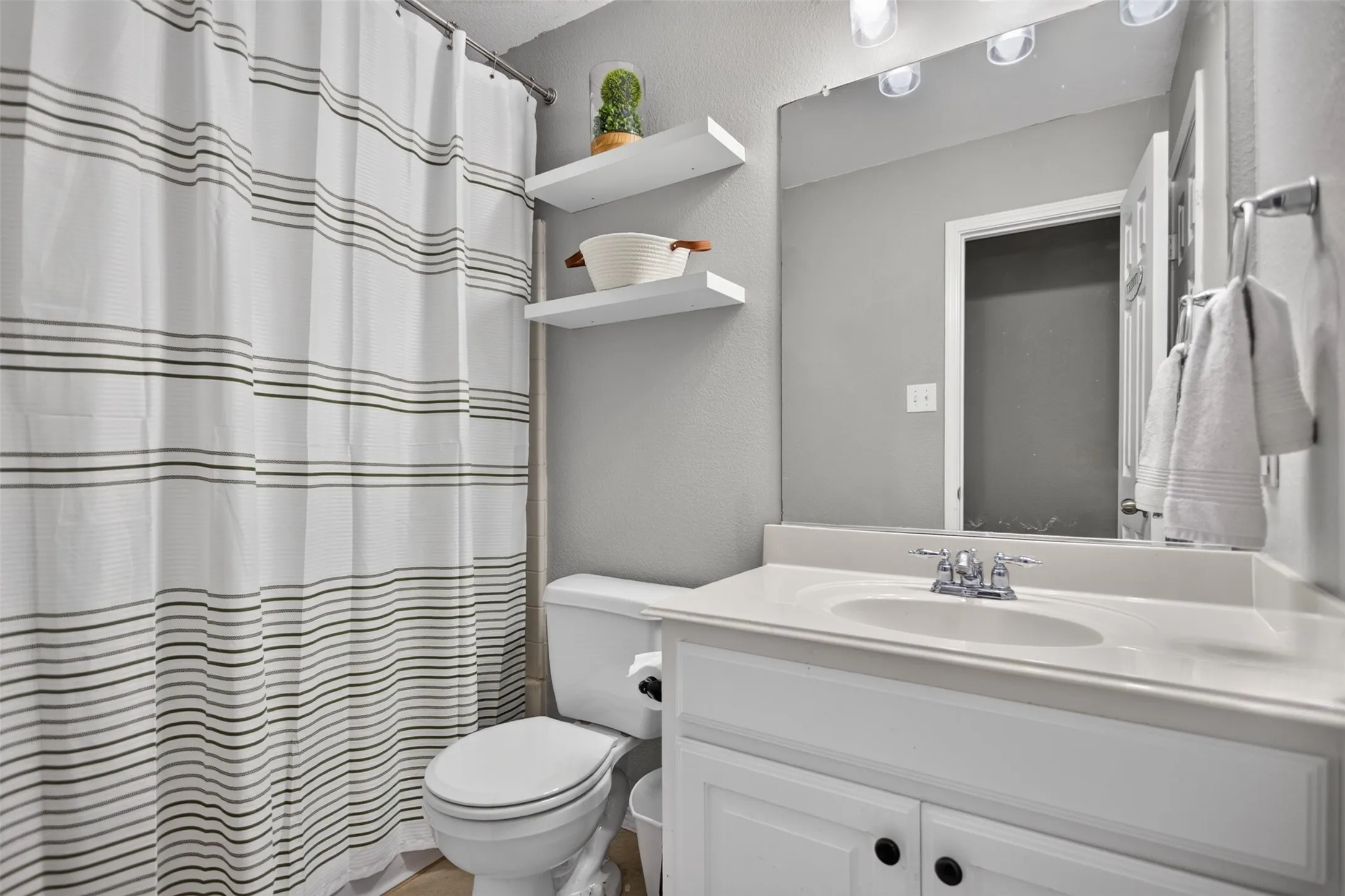 Guest bath