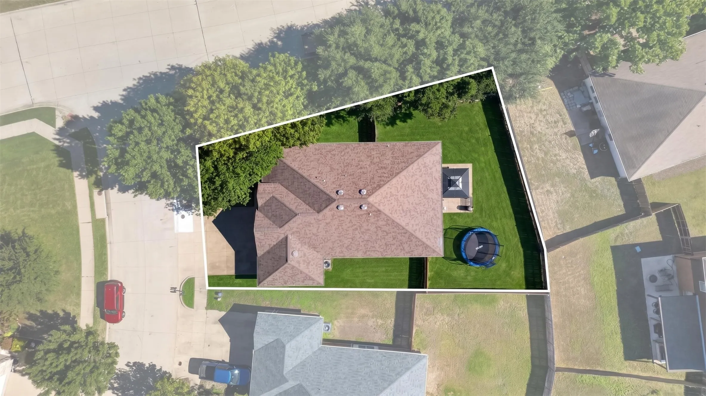 Single Family Residence For Sale in Kaufman County , 4001 Bridge Water Road, Heartland, Texas 75126, 4 Bedroom, 2 Bathroom, 3 Garage spaces, 2,108 Sqft, built in 2008, mls#21404277, Real Estate Agent in Heartland, Homes For Sale in Kaufman county, Homes For Sale in Heartland, Realtor in Heartland Texas, Real Estate Brokerage Independent Realty Texas, Luminita Cordes Realtor
