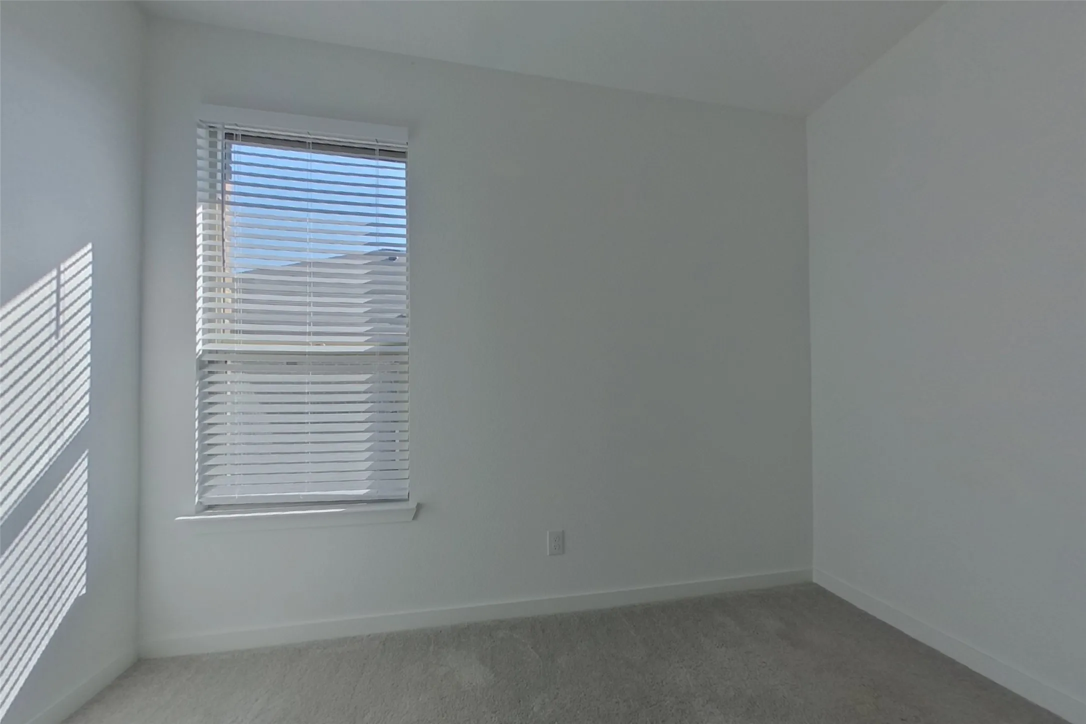 Single Family Residence For Rent in Denton County , 448 Lone Star Drive, Justin, Texas 76247, 4 Bedroom, 3 Bathroom, 2 Garage spaces, 2,371 Sqft, built in 2025, mls#21409530, Real Estate Agent in Justin, Homes For Rent in Denton county, Homes For Rent in Justin, Realtor in Justin Texas, Real Estate Brokerage Independent Realty Texas, Luminita Cordes Realtor
