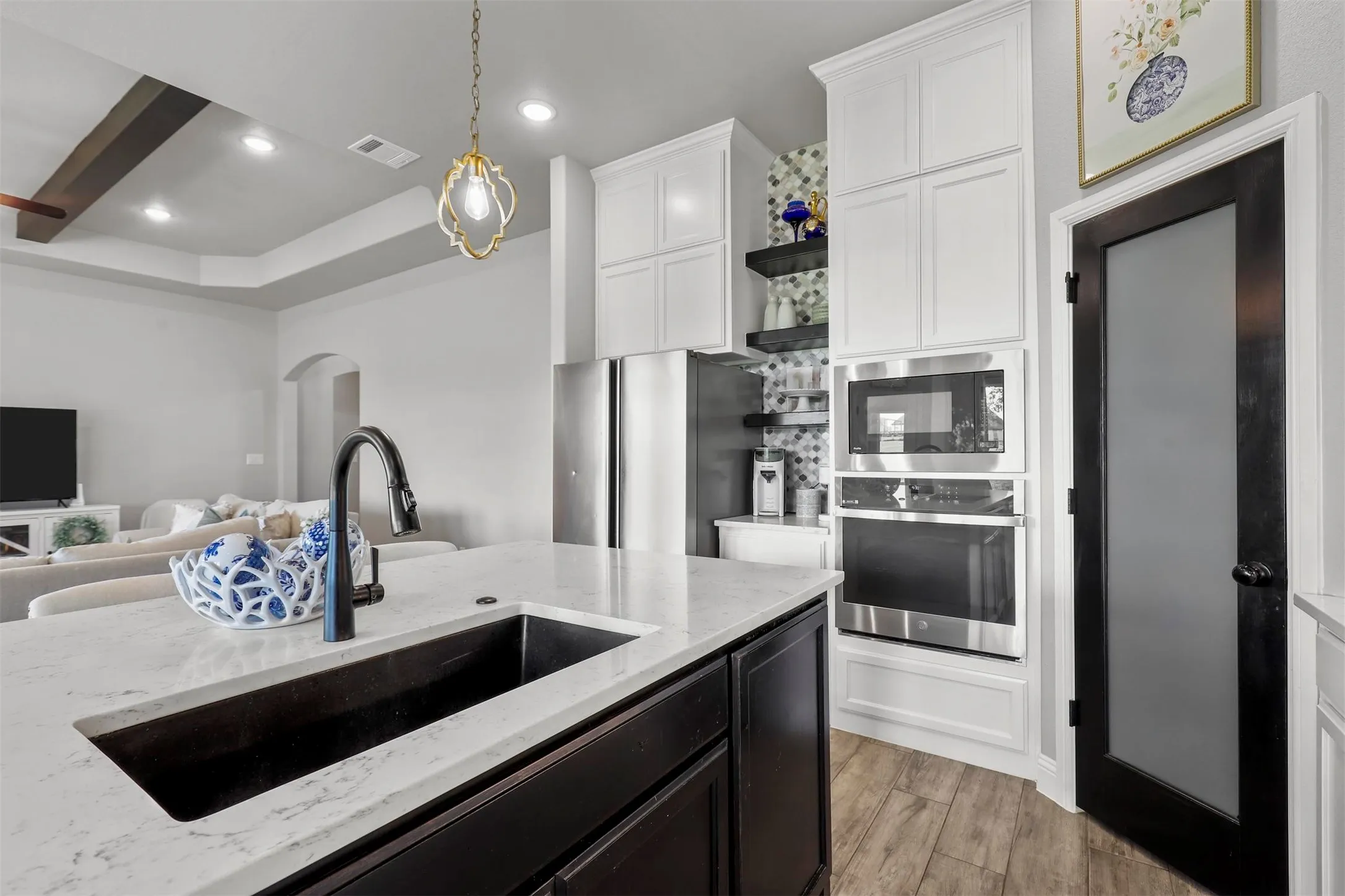 Single Family Residence For Sale in Parker County , 2071 Sunset Ridge Drive, Weatherford, Texas 76087, 4 Bedroom, 2 Bathroom, 2 Garage spaces, 2,003 Sqft, built in 2023, mls#21407261, Real Estate Agent in Weatherford, Homes For Sale in Parker county, Homes For Sale in Weatherford, Realtor in Weatherford Texas, Real Estate Brokerage Independent Realty Texas, Luminita Cordes Realtor