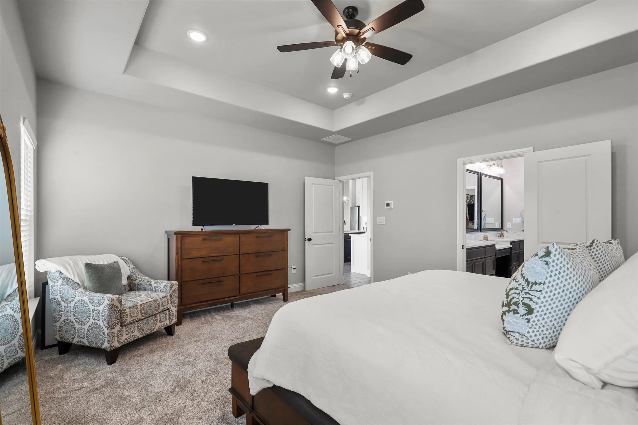 Single Family Residence For Sale in Parker County , 2071 Sunset Ridge Drive, Weatherford, Texas 76087, 4 Bedroom, 2 Bathroom, 2 Garage spaces, 2,003 Sqft, built in 2023, mls#21407261, Real Estate Agent in Weatherford, Homes For Sale in Parker county, Homes For Sale in Weatherford, Realtor in Weatherford Texas, Real Estate Brokerage Independent Realty Texas, Luminita Cordes Realtor