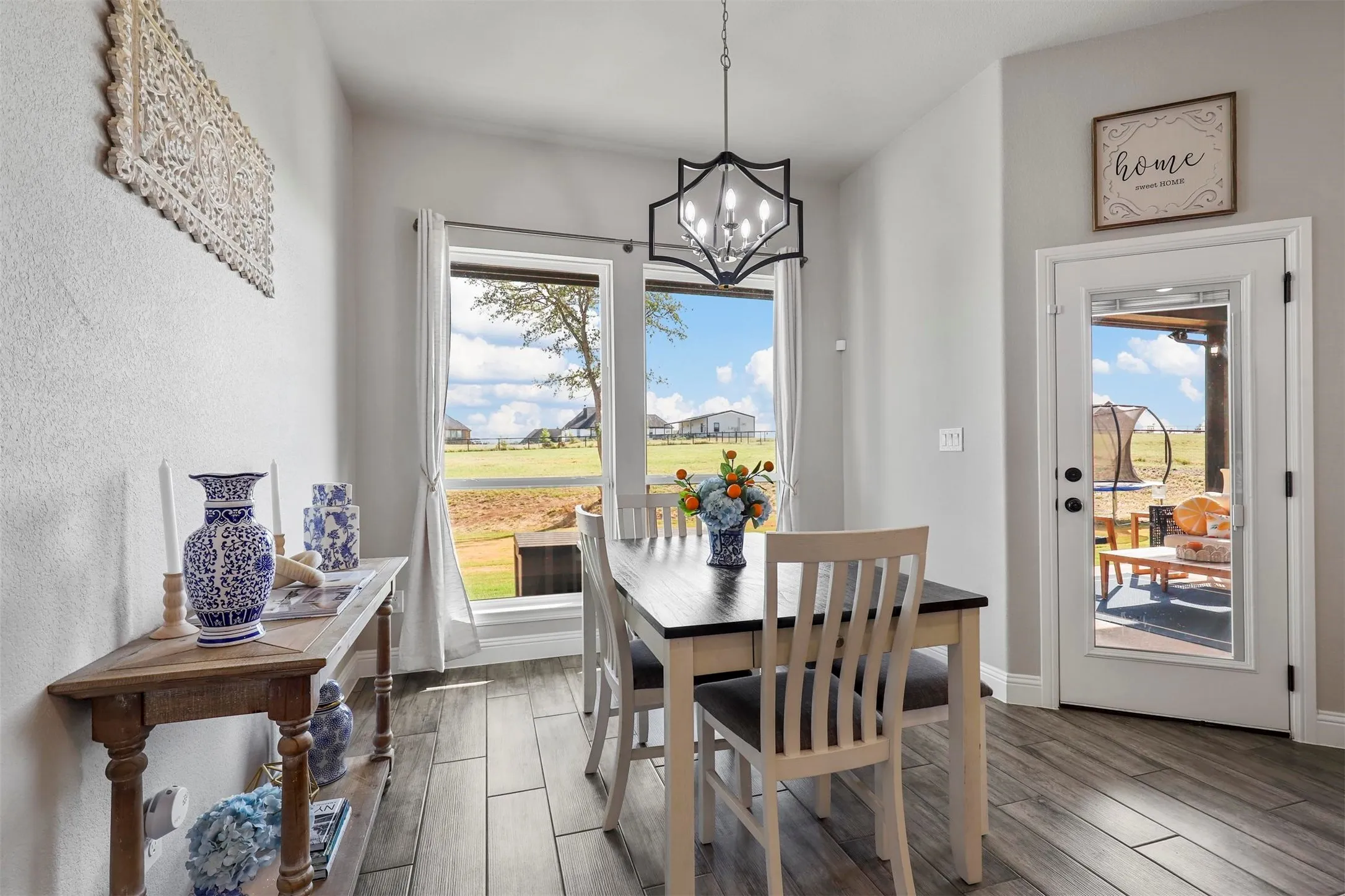 Single Family Residence For Sale in Parker County , 2071 Sunset Ridge Drive, Weatherford, Texas 76087, 4 Bedroom, 2 Bathroom, 2 Garage spaces, 2,003 Sqft, built in 2023, mls#21407261, Real Estate Agent in Weatherford, Homes For Sale in Parker county, Homes For Sale in Weatherford, Realtor in Weatherford Texas, Real Estate Brokerage Independent Realty Texas, Luminita Cordes Realtor