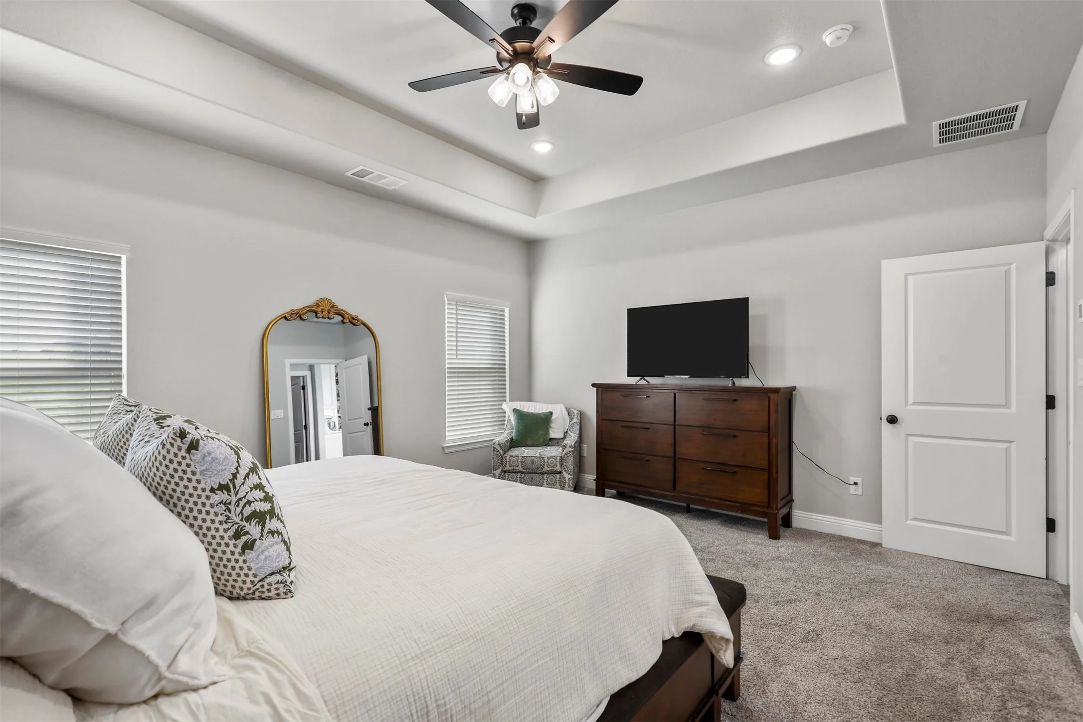 Single Family Residence For Sale in Parker County , 2071 Sunset Ridge Drive, Weatherford, Texas 76087, 4 Bedroom, 2 Bathroom, 2 Garage spaces, 2,003 Sqft, built in 2023, mls#21407261, Real Estate Agent in Weatherford, Homes For Sale in Parker county, Homes For Sale in Weatherford, Realtor in Weatherford Texas, Real Estate Brokerage Independent Realty Texas, Luminita Cordes Realtor