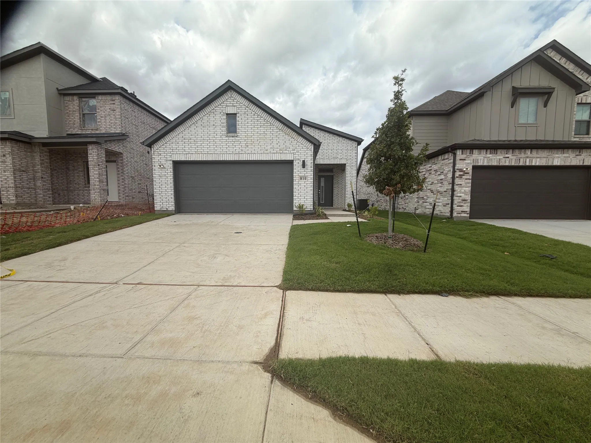 Single Family Residence For Rent